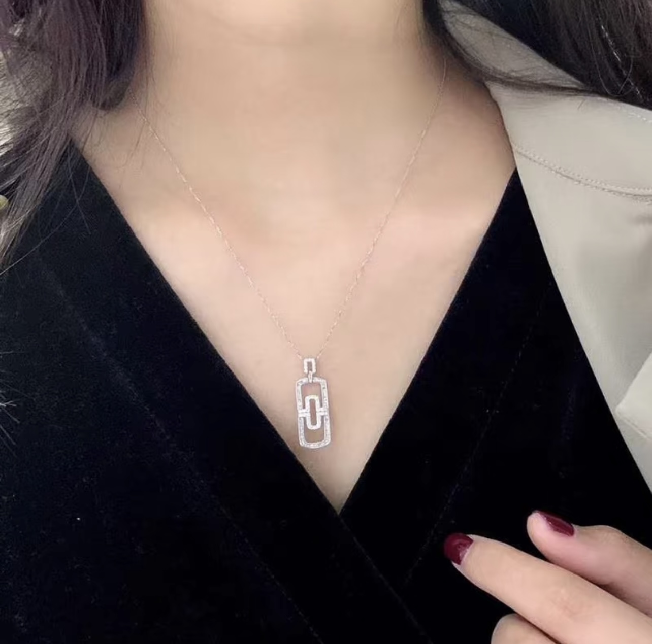 Bvlgari BVLGARI最新款，非常的上镜‼ 设计很特别值得入手 高级手工坊系列