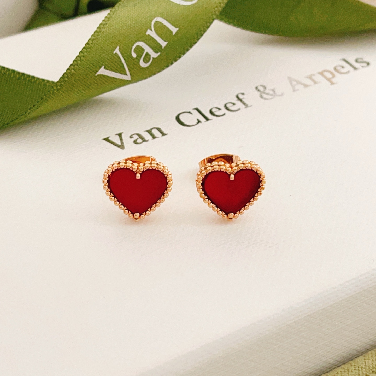 Van Cleef Arpels Sweet Hearts earrings 18k rose gold with red carnelian 9mm diameter