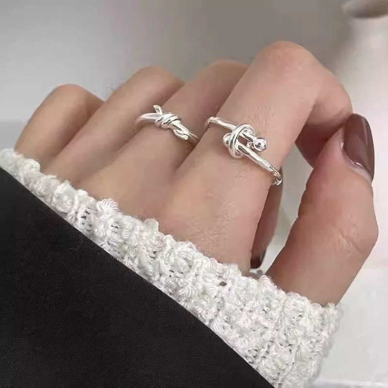 Tiffany & Co. Tiffany*帝芙尼最新款，非常的上镜‼ 设计很特别值得入手 高级手工坊系列