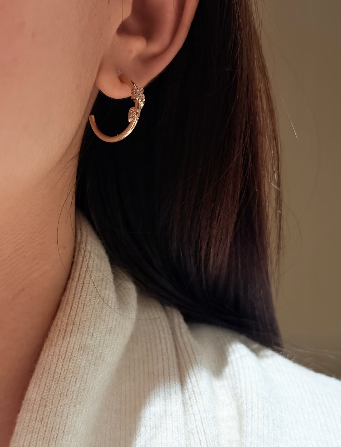 Tiffany & Co. Tiffany*帝芙尼最新款，非常的上镜‼ 设计很特别值得入手 高级手工坊系列