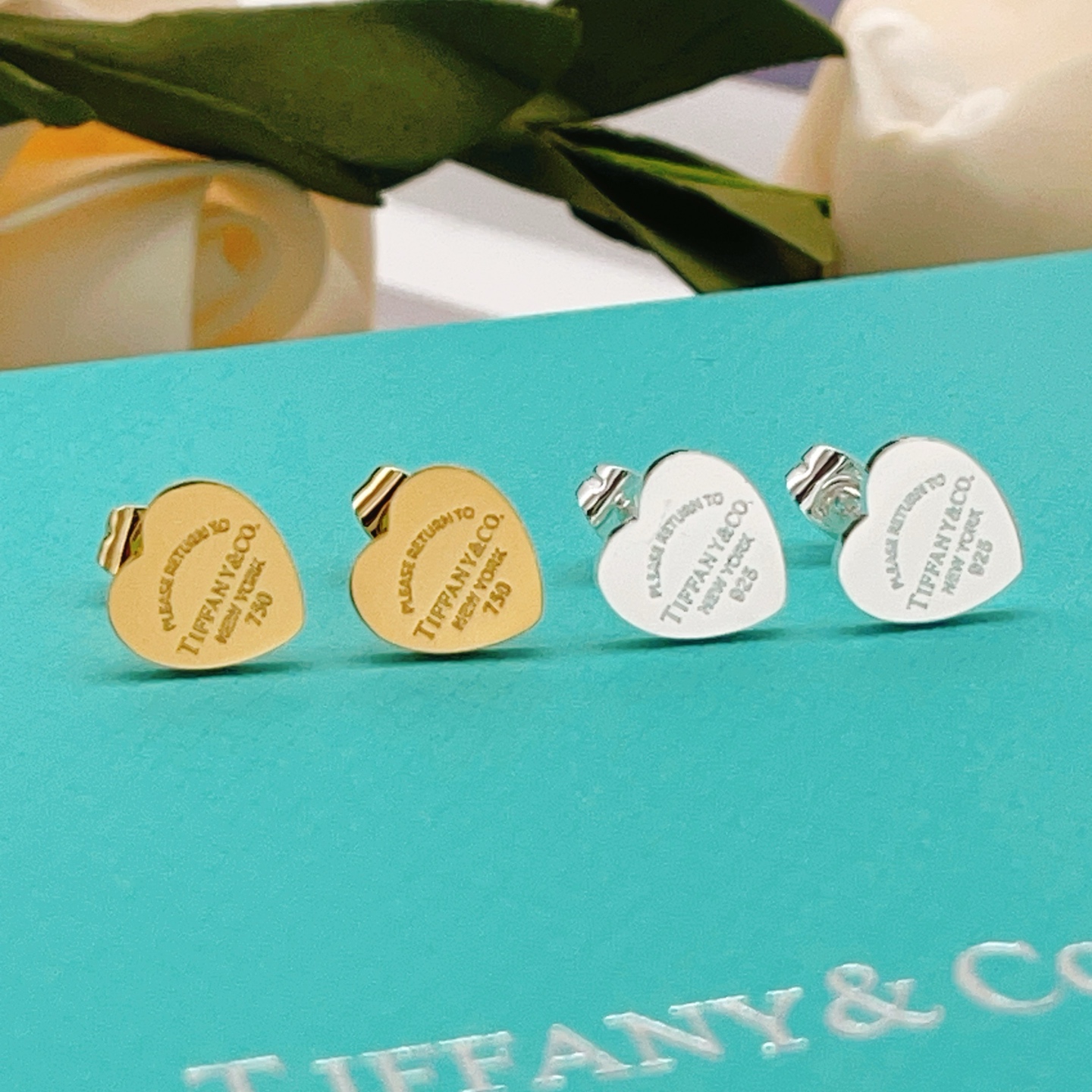 Tiffany & Co. Tiffany*帝芙尼最新款，非常的上镜‼ 设计很特别值得入手 高级手工坊系列