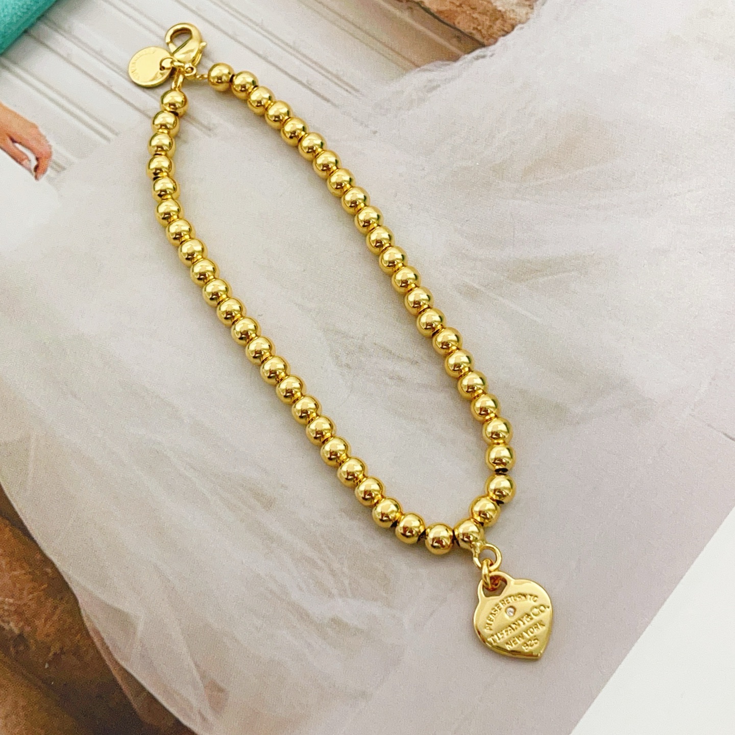 Tiffany & Co. Tiffany*帝芙尼最新款，非常的上镜‼ 设计很特别值得入手 高级手工坊系列