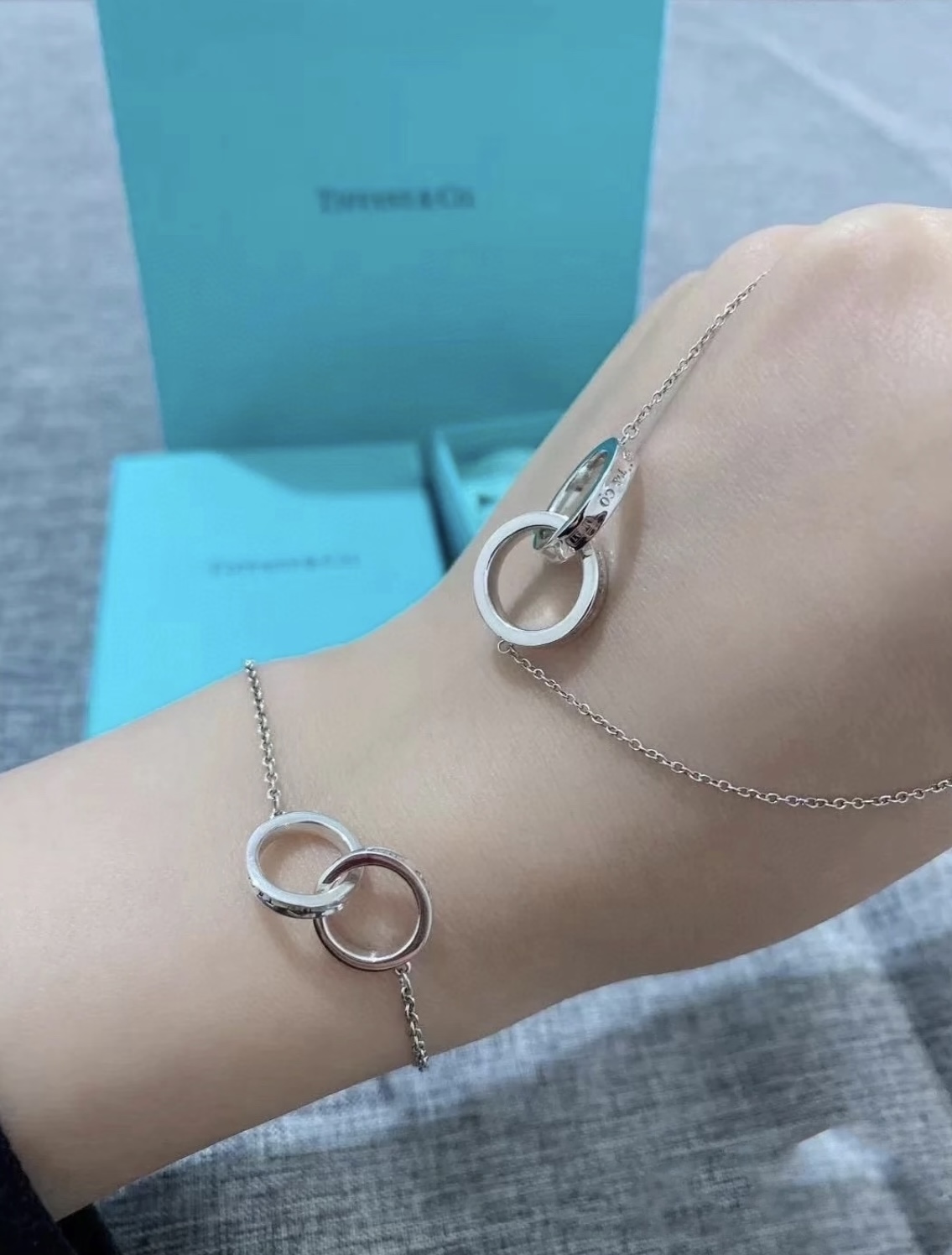 Tiffany & Co. Tiffany*帝芙尼最新款，非常的上镜‼ 设计很特别值得入手 高级手工坊系列