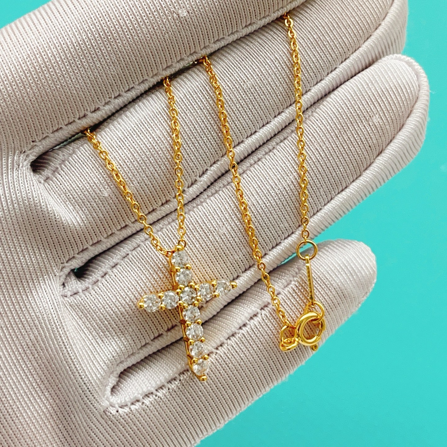 Tiffany & Co. Tiffany*帝芙尼最新款，非常的上镜‼ 设计很特别值得入手 高级手工坊系列