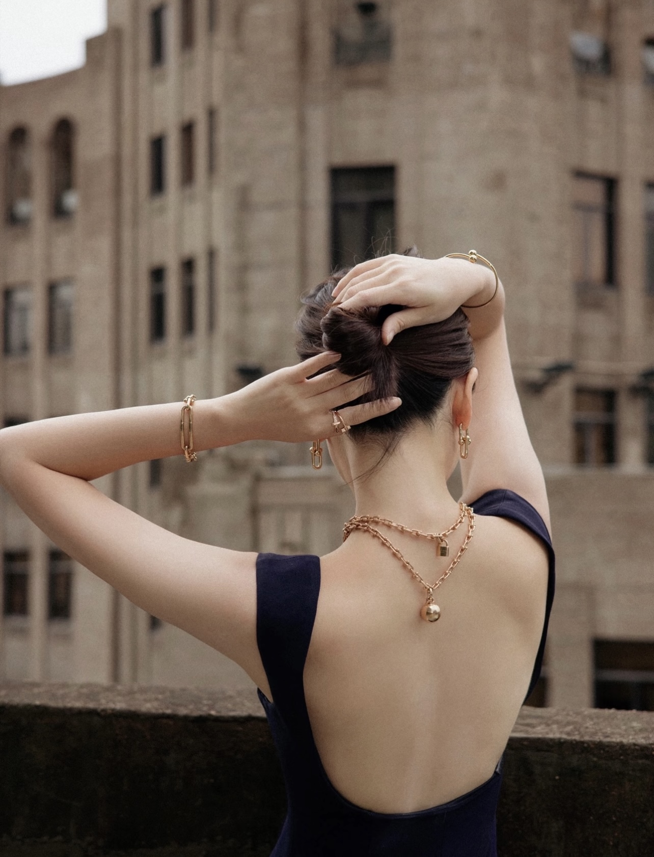 Tiffany & Co. Tiffany*帝芙尼最新款，非常的上镜‼ 设计很特别值得入手 高级手工坊系列