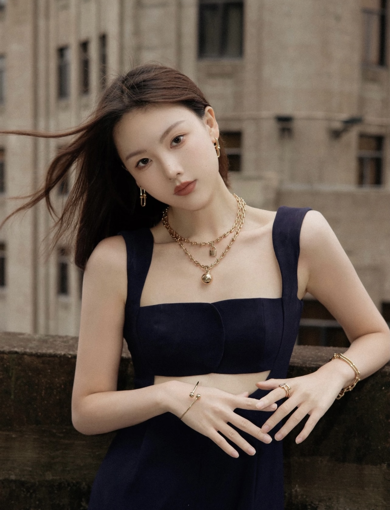 Tiffany & Co. Tiffany*帝芙尼最新款，非常的上镜‼ 设计很特别值得入手 高级手工坊系列