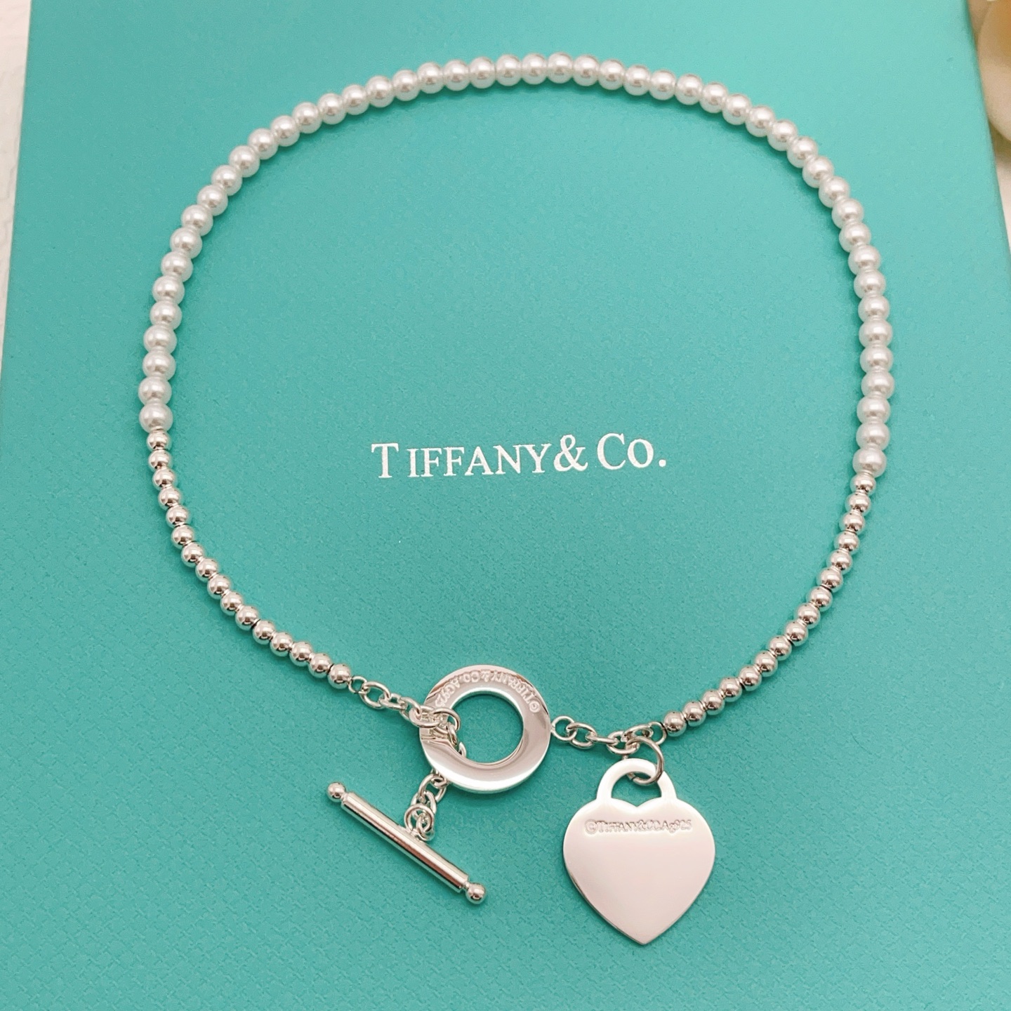 Tiffany & Co. Tiffany*帝芙尼最新款，非常的上镜‼ 设计很特别值得入手 高级手工坊系列