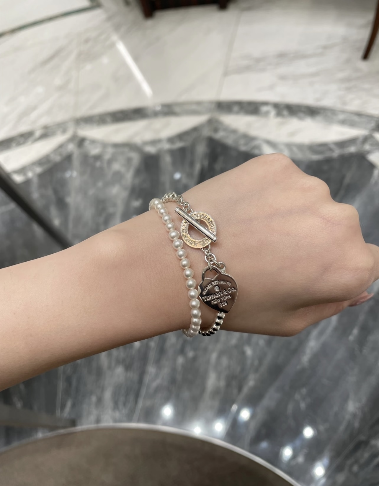 Tiffany & Co. Tiffany*帝芙尼最新款，非常的上镜‼ 设计很特别值得入手 高级手工坊系列