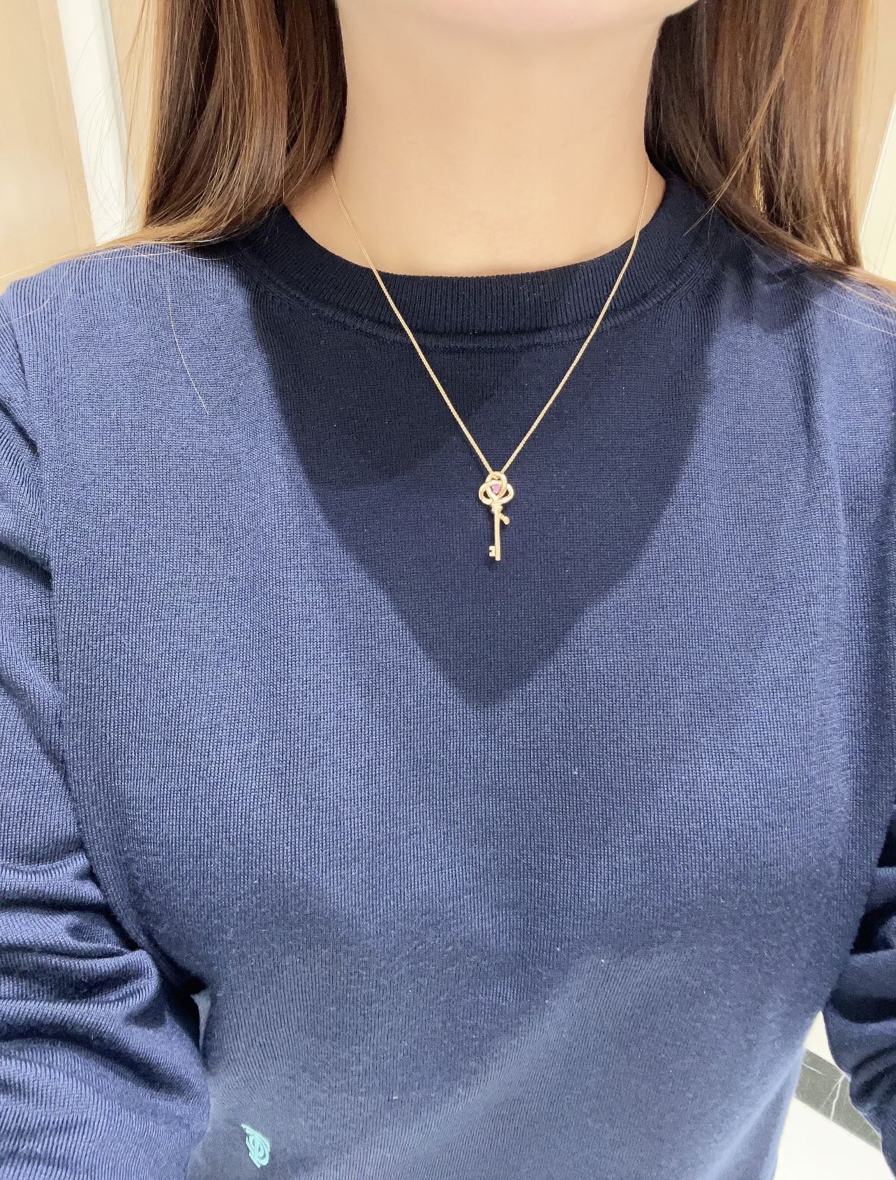 Tiffany & Co. Tiffany*帝芙尼最新款，非常的上镜‼ 设计很特别值得入手 高级手工坊系列