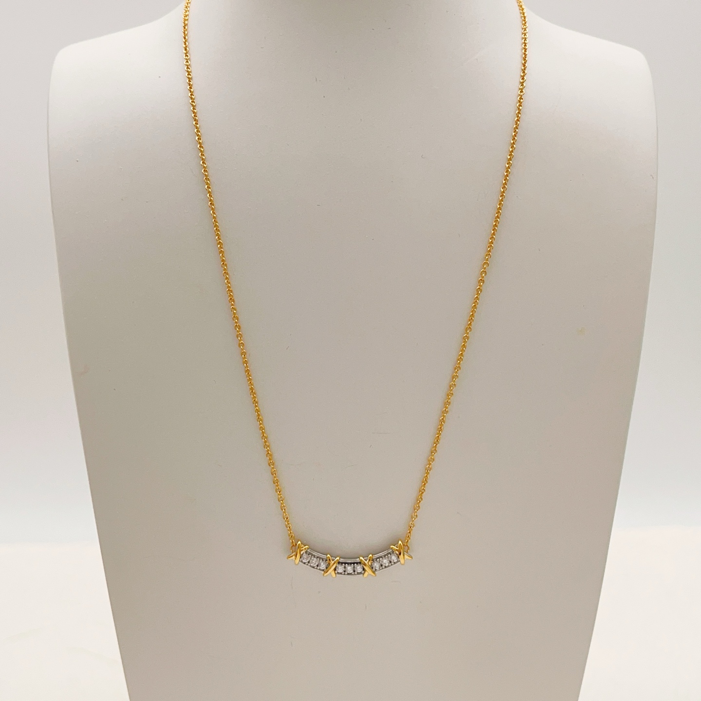 Tiffany & Co. Tiffany*帝芙尼最新款，非常的上镜‼ 设计很特别值得入手 高级手工坊系列