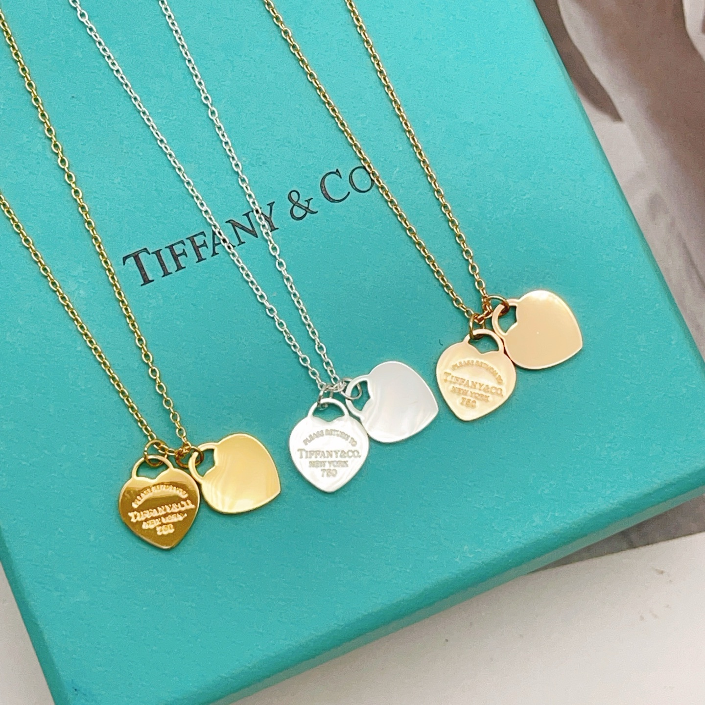 Tiffany & Co. Tiffany*帝芙尼最新款，非常的上镜‼ 设计很特别值得入手 高级手工坊系列
