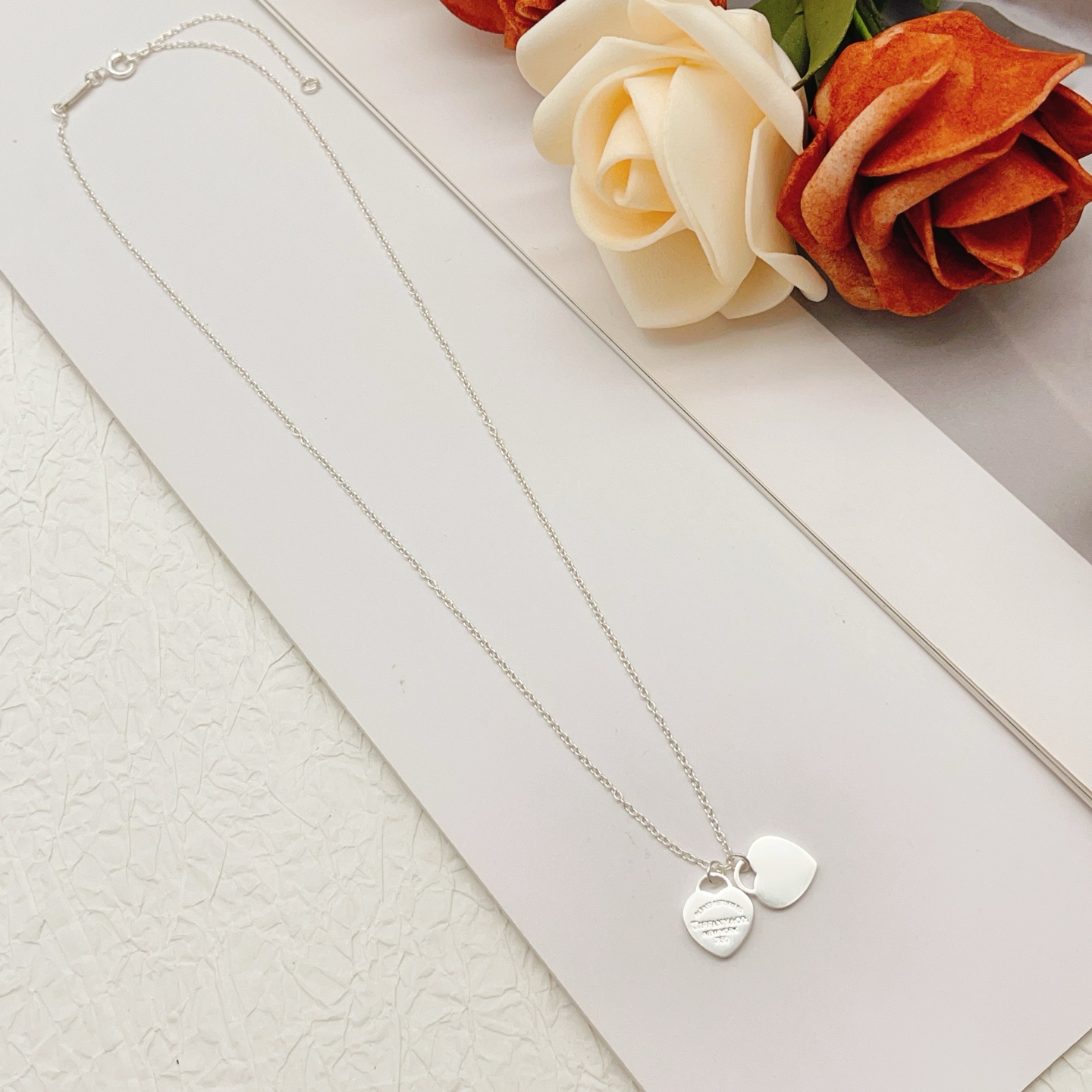 Tiffany & Co. Tiffany*帝芙尼最新款，非常的上镜‼ 设计很特别值得入手 高级手工坊系列