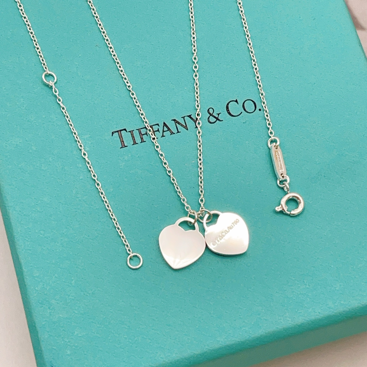 Tiffany & Co. Tiffany*帝芙尼最新款，非常的上镜‼ 设计很特别值得入手 高级手工坊系列