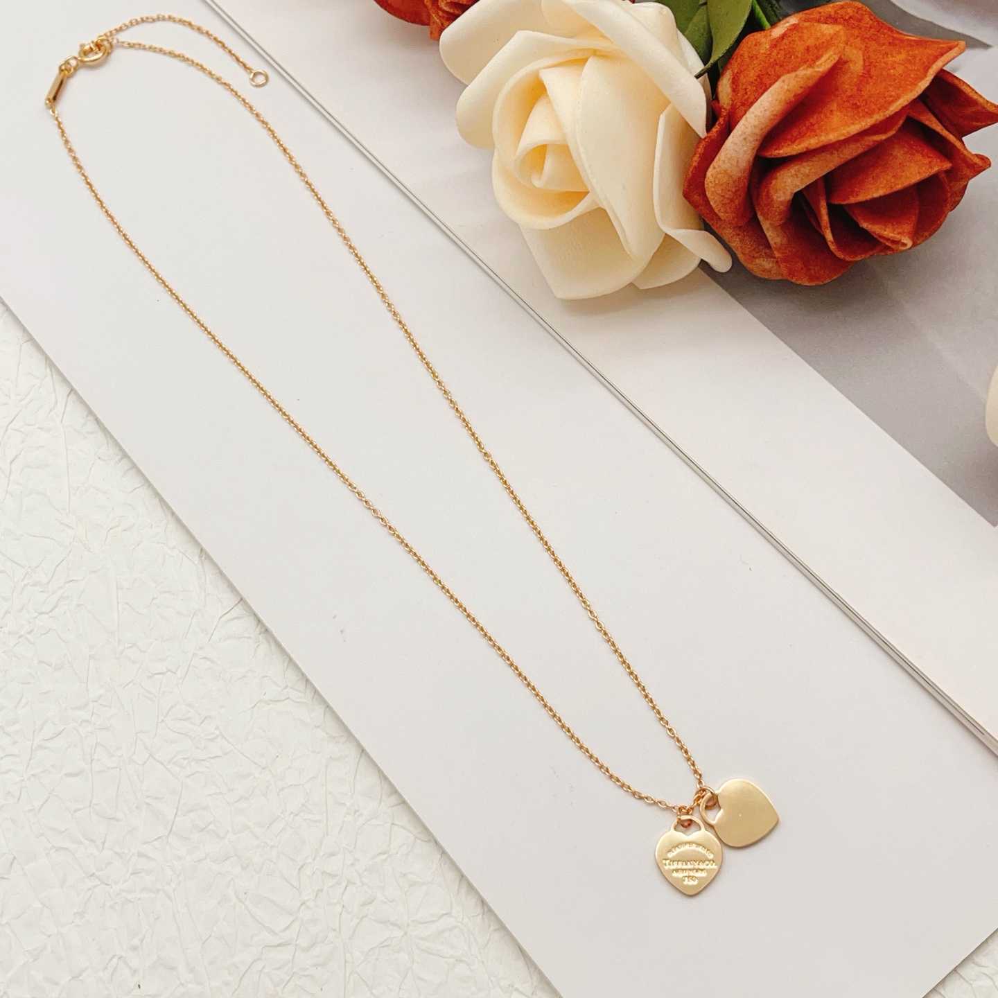 Tiffany & Co. Tiffany*帝芙尼最新款，非常的上镜‼ 设计很特别值得入手 高级手工坊系列
