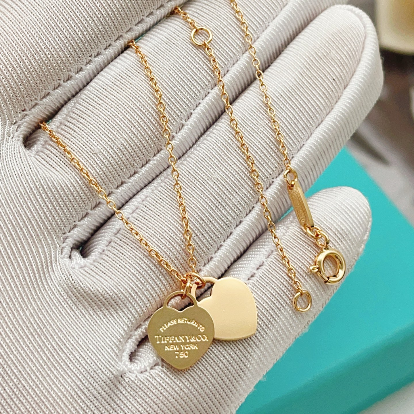 Tiffany & Co. Tiffany*帝芙尼最新款，非常的上镜‼ 设计很特别值得入手 高级手工坊系列