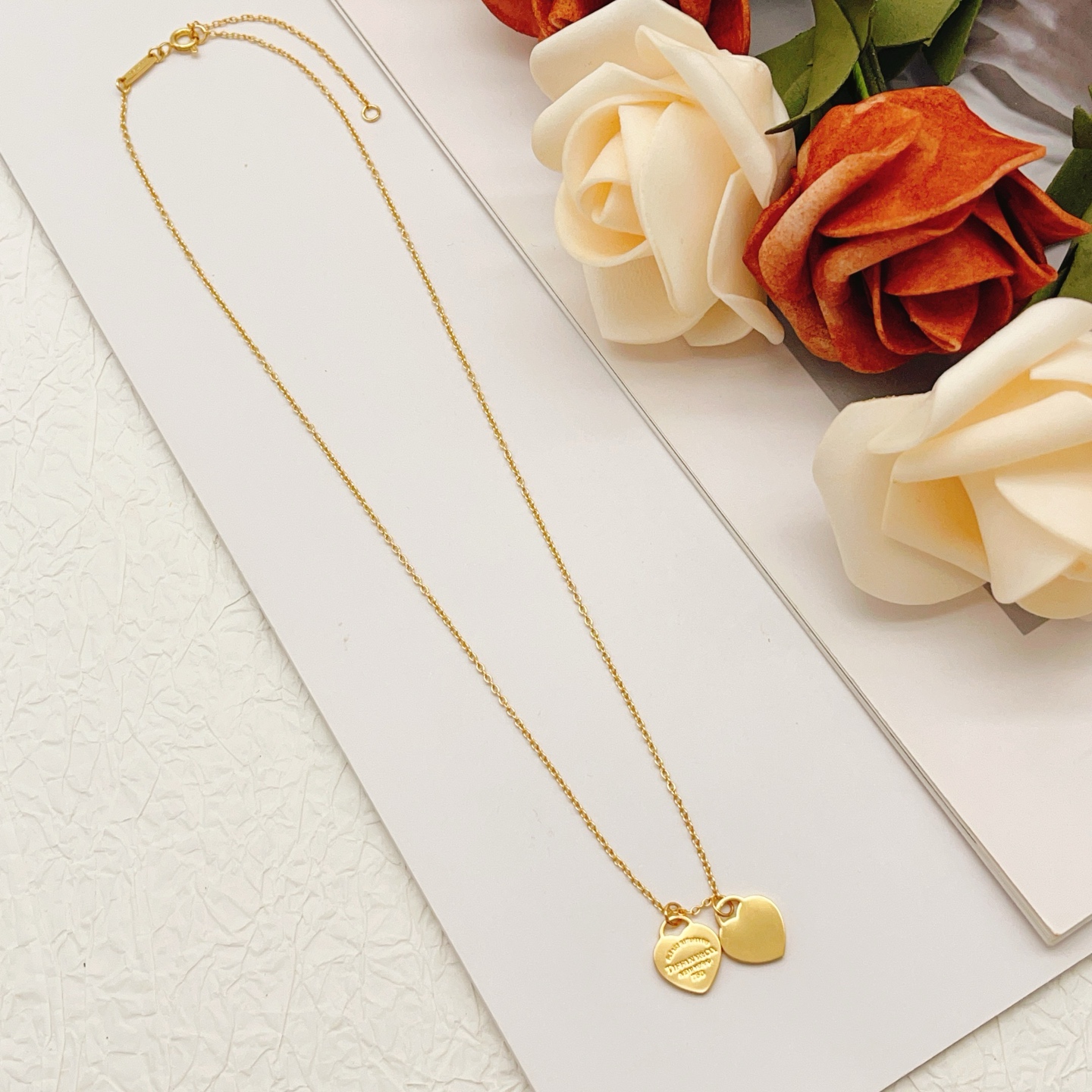 Tiffany & Co. Tiffany*帝芙尼最新款，非常的上镜‼ 设计很特别值得入手 高级手工坊系列