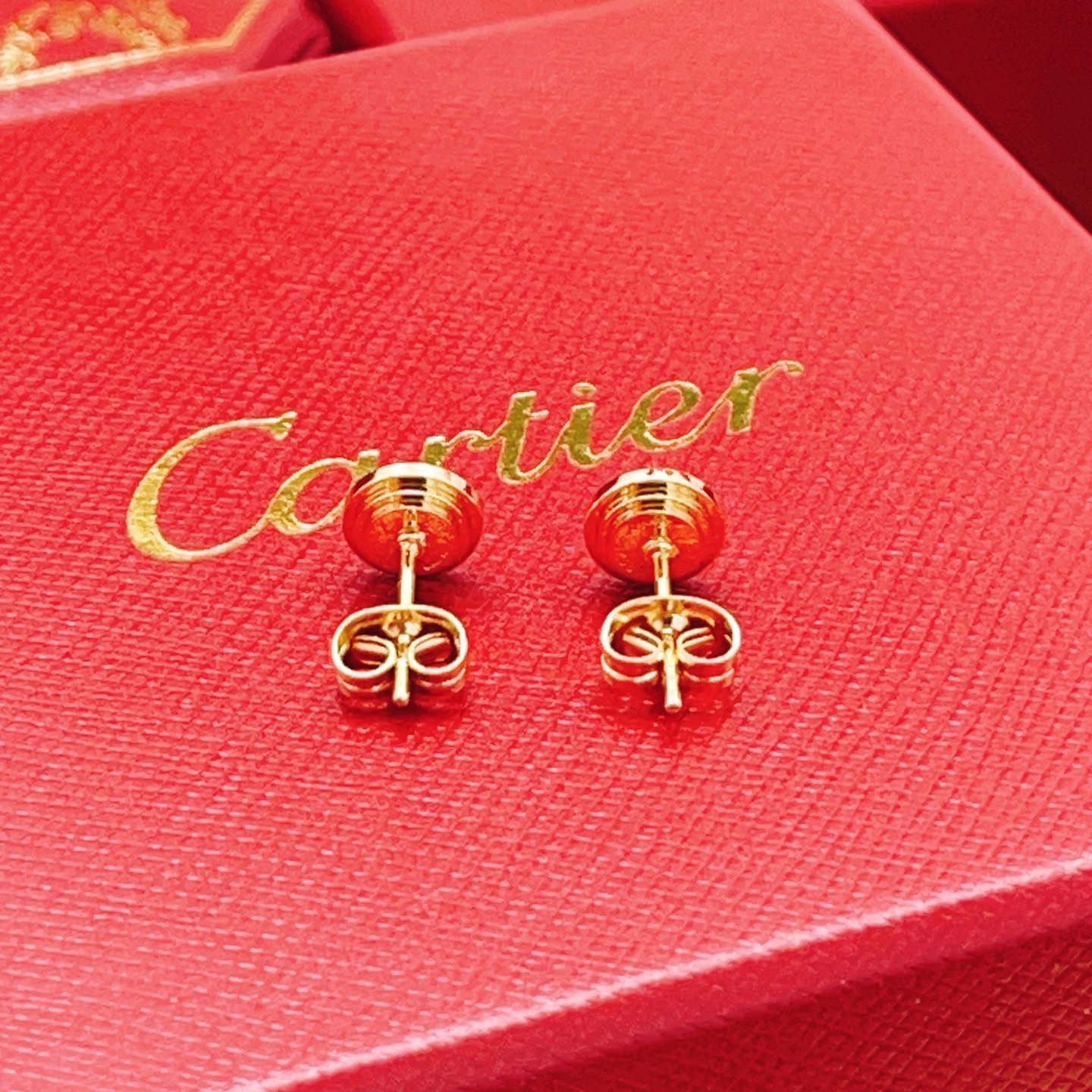 Cartier Cartie*最新款，非常的上镜‼ 设计很特别值得入手 高级手工坊系列