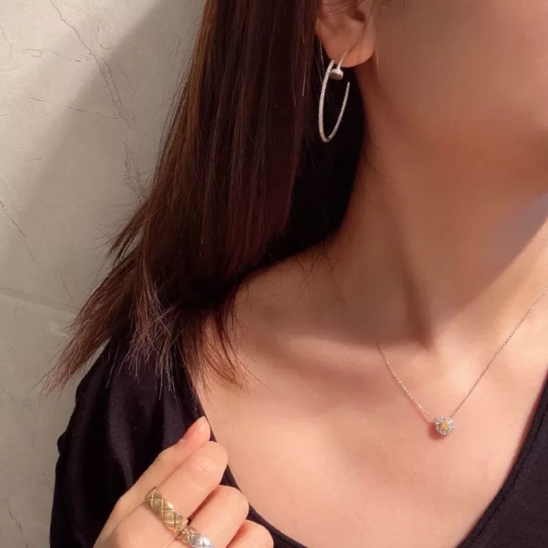 Cartier Cartie*最新款，非常的上镜‼ 设计很特别值得入手 高级手工坊系列