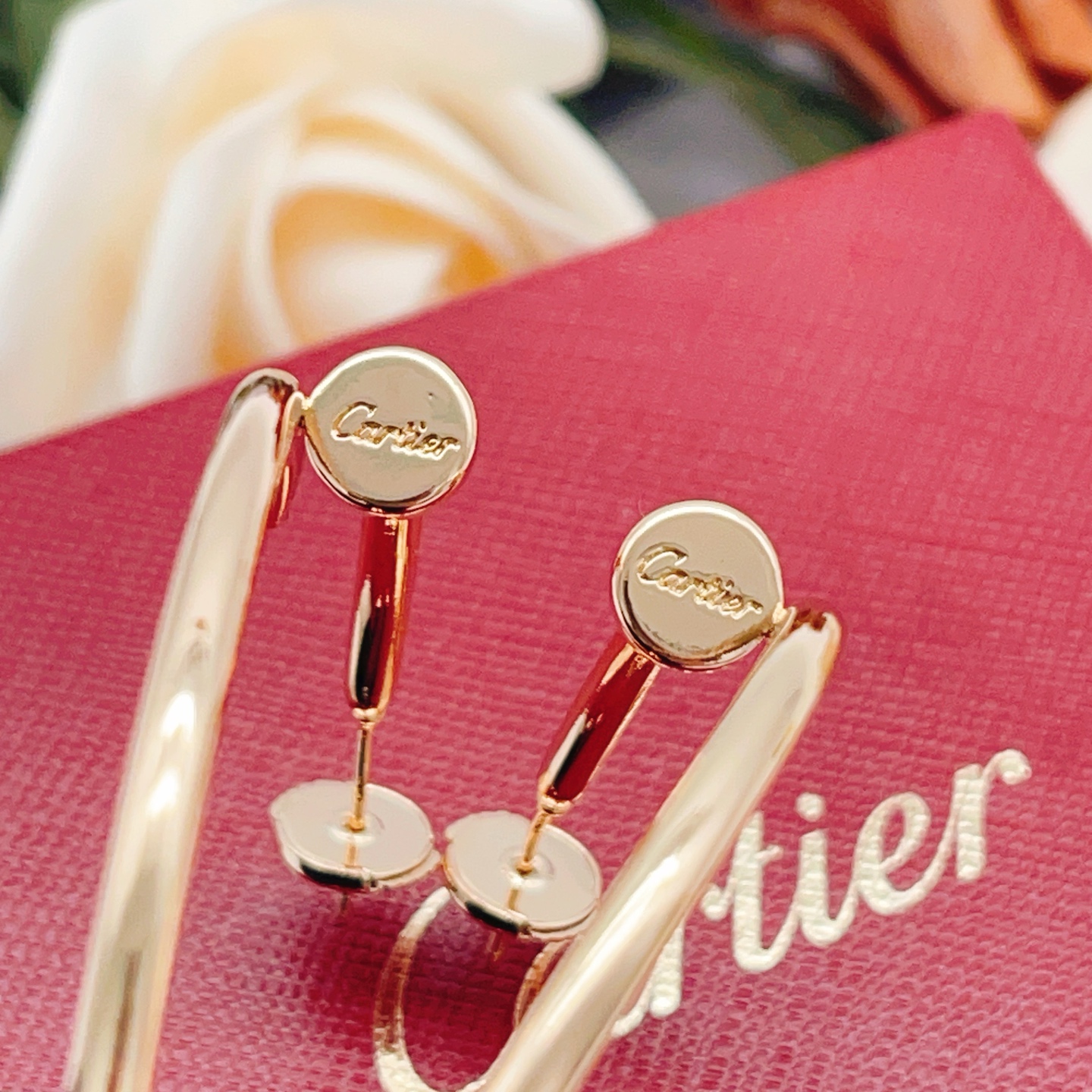 Cartier Cartie*最新款，非常的上镜‼ 设计很特别值得入手 高级手工坊系列