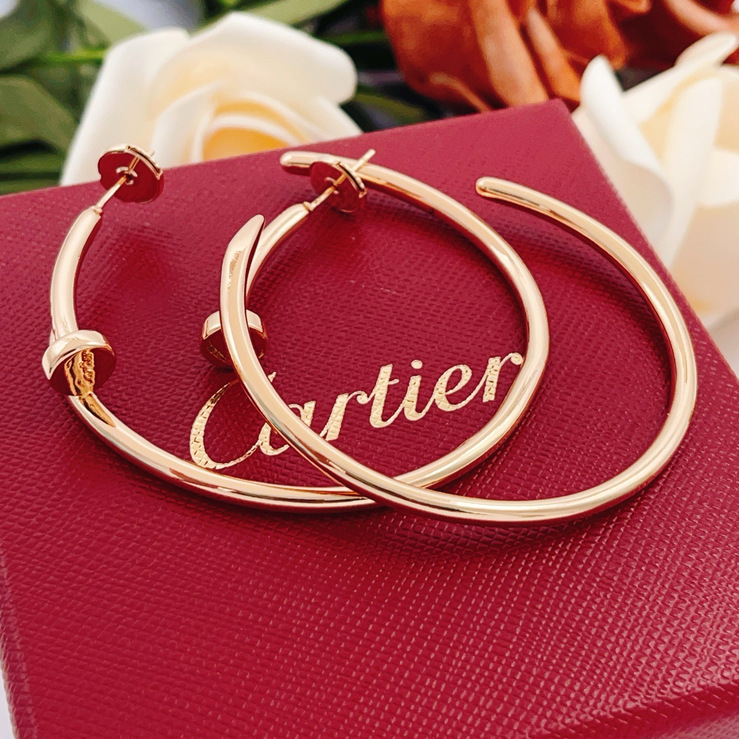 Cartier Cartie*最新款，非常的上镜‼ 设计很特别值得入手 高级手工坊系列
