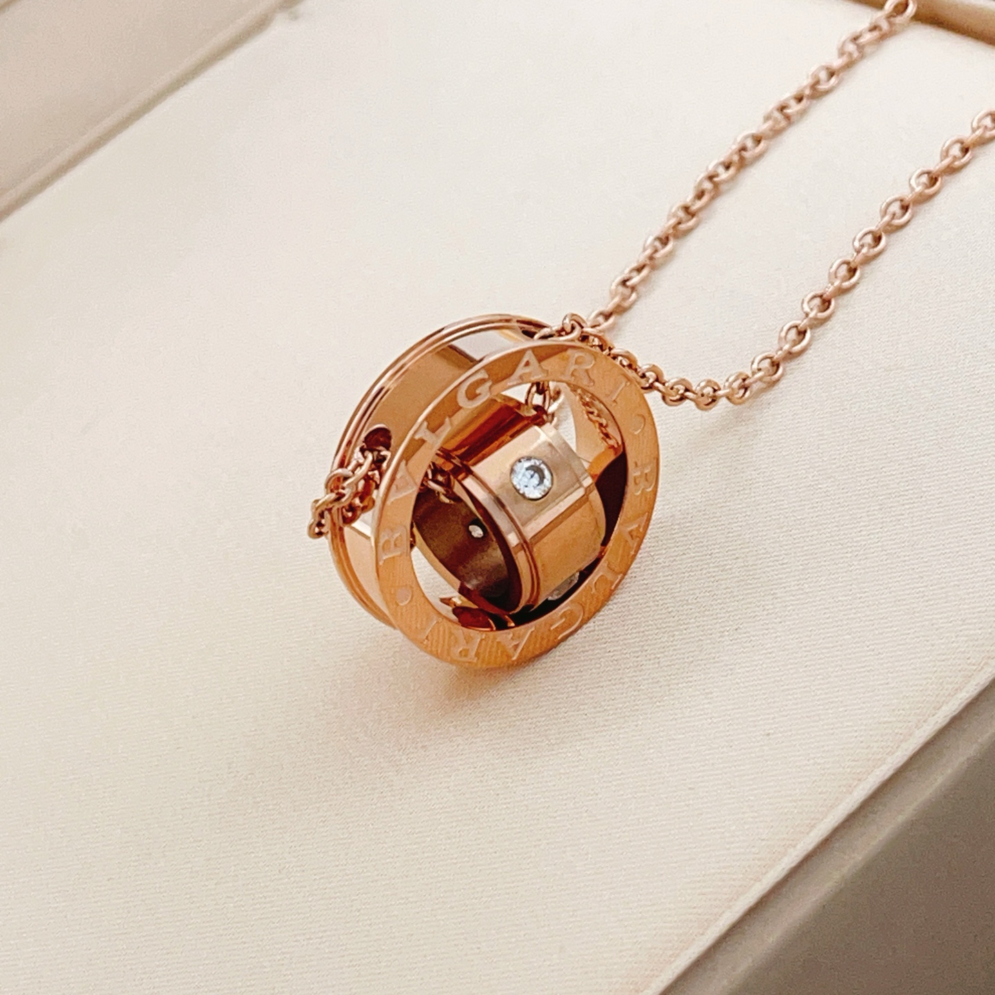 Bvlgari BVLGARI最新款，非常的上镜‼ 设计很特别值得入手 高级手工坊系列