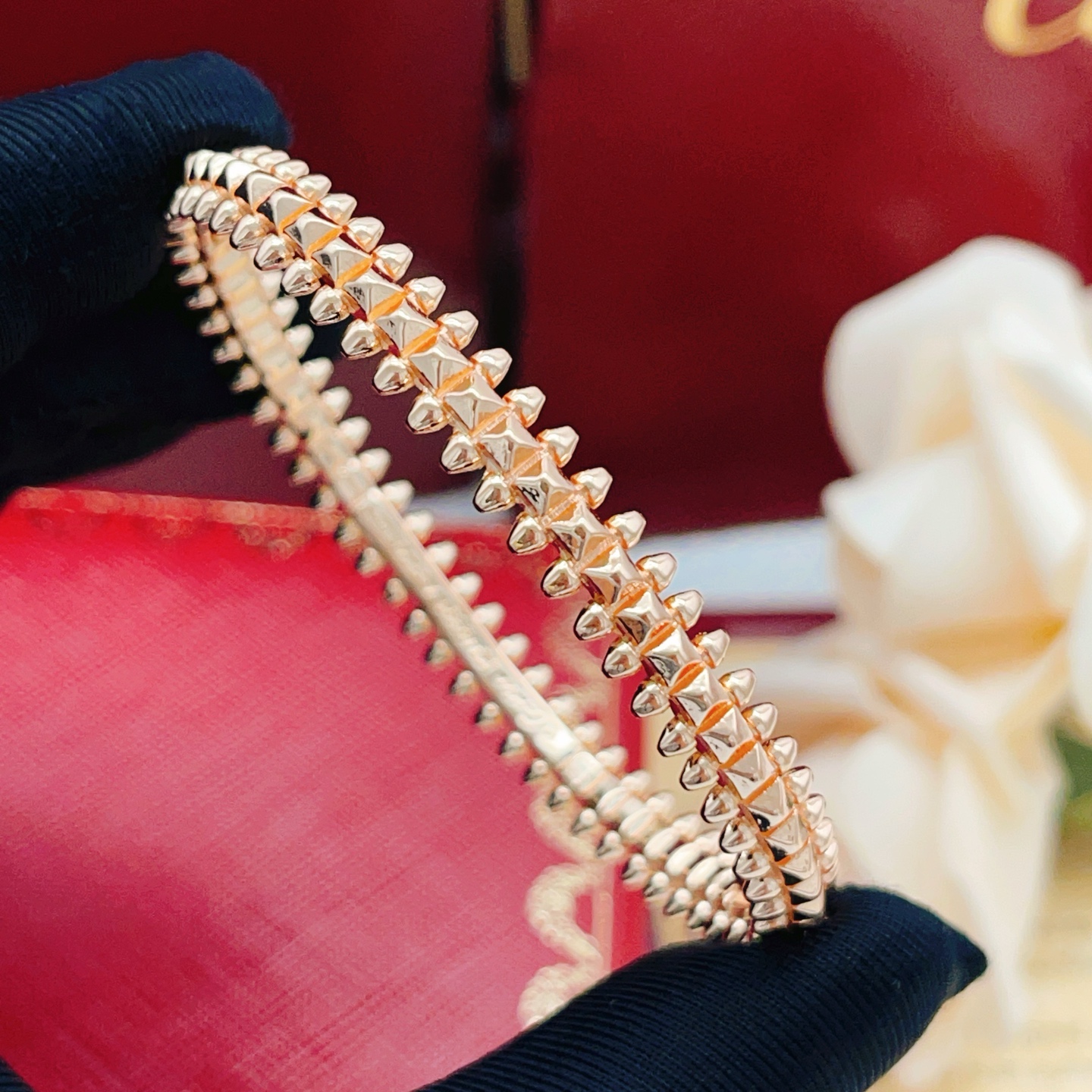 Cartier Cartier*卡地亚最新款，非常的上镜‼ 设计很特别值得入手 高级手工坊系列