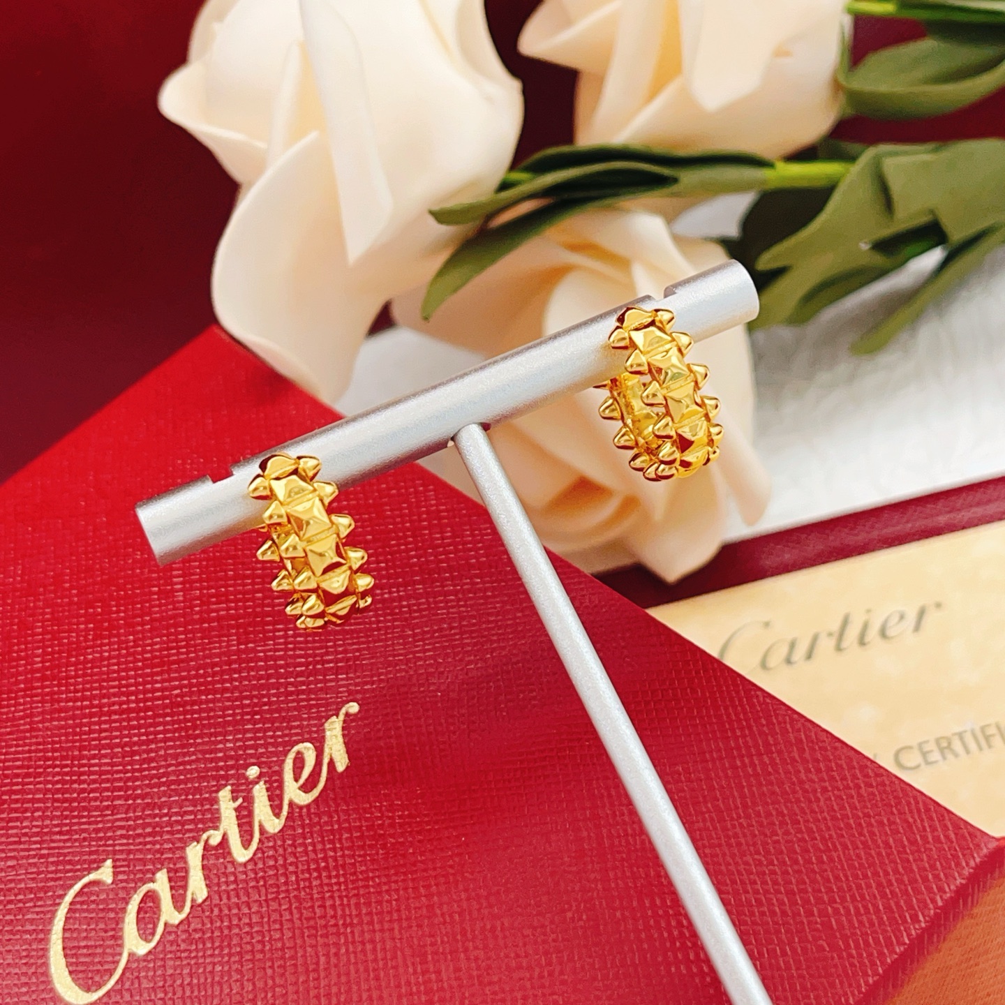 Cartier Cartier*卡地亚最新款，非常的上镜‼ 设计很特别值得入手 高级手工坊系列