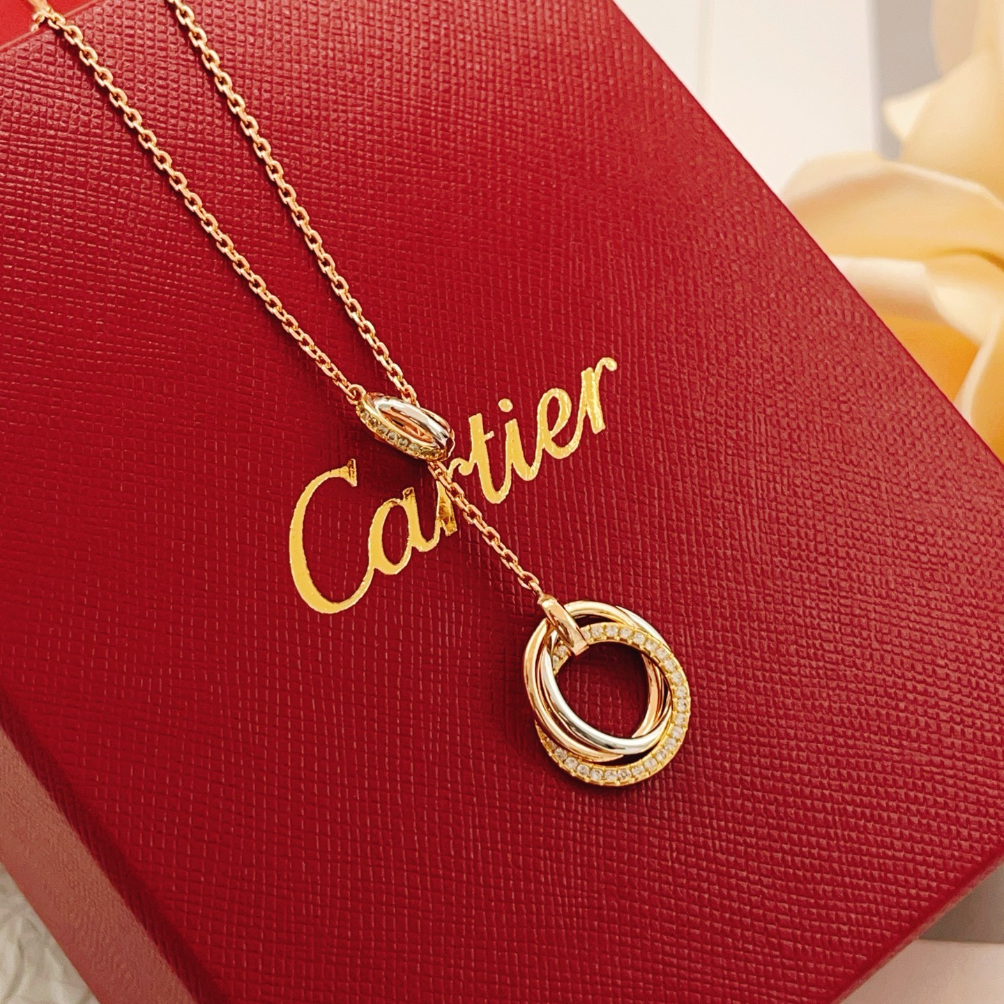 Cartier Cartier*卡地亚最新款，非常的上镜‼ 设计很特别值得入手 高级手工坊系列