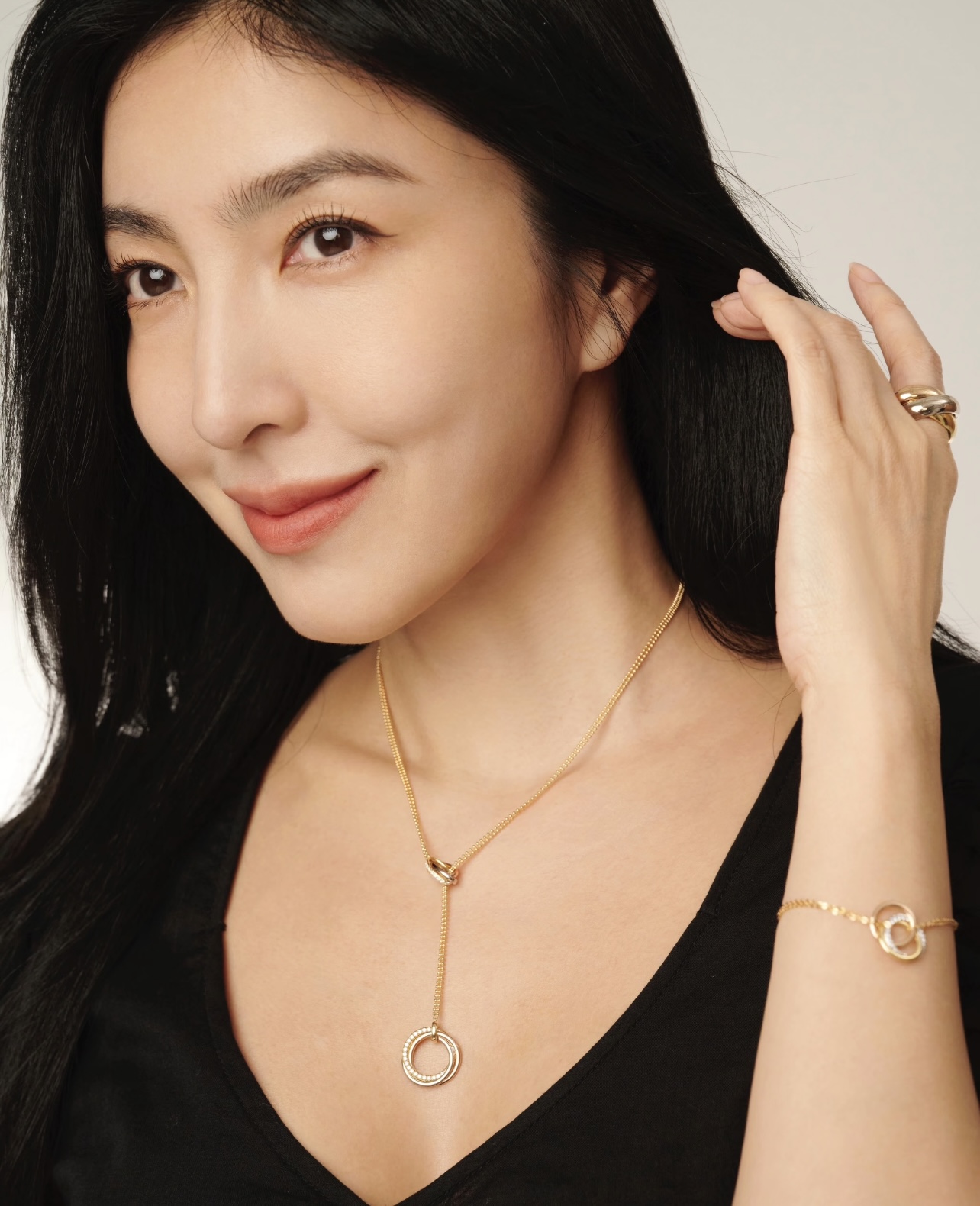 Cartier Cartier*卡地亚最新款，非常的上镜‼ 设计很特别值得入手 高级手工坊系列