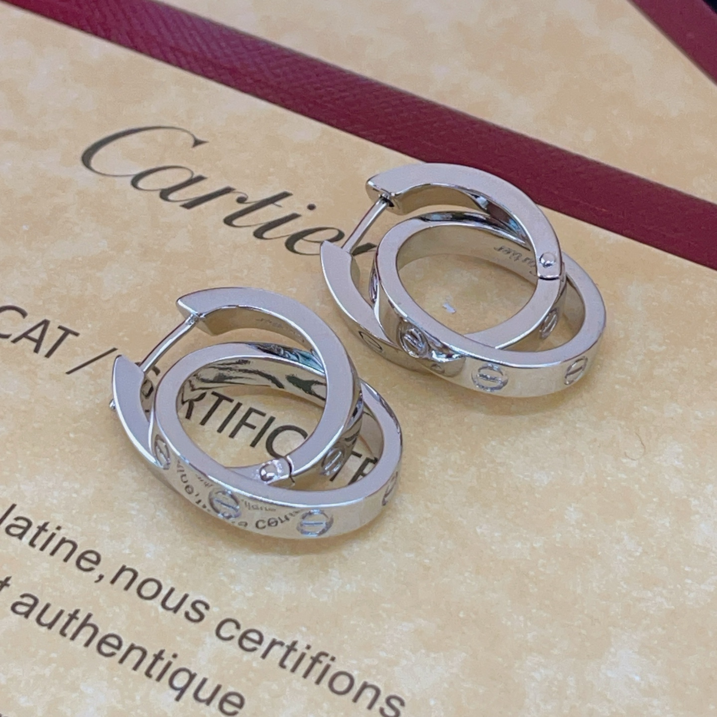 Cartier Cartie*最新款，非常的上镜‼ 设计很特别值得入手 高级手工坊系列