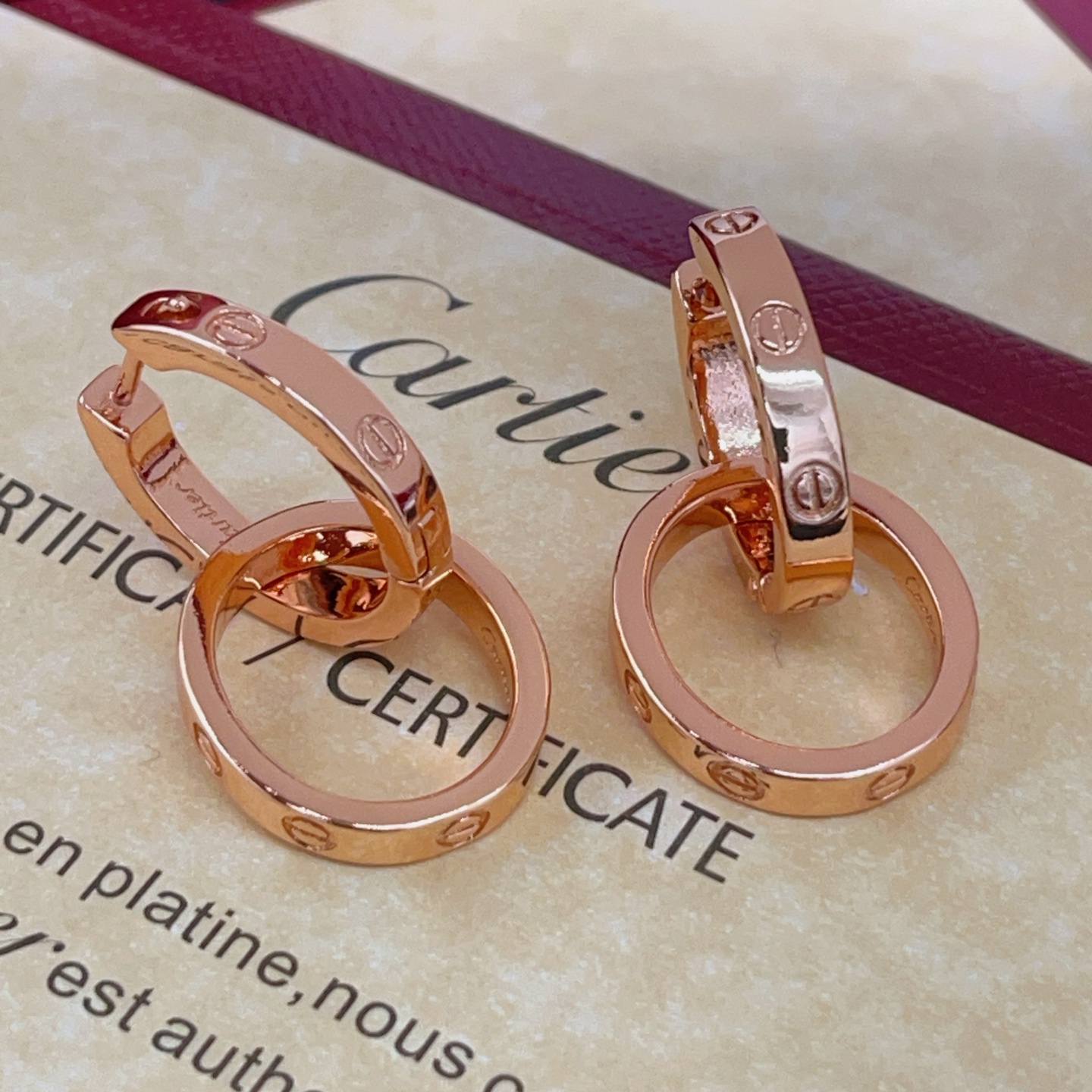 Cartier Cartie*最新款，非常的上镜‼ 设计很特别值得入手 高级手工坊系列