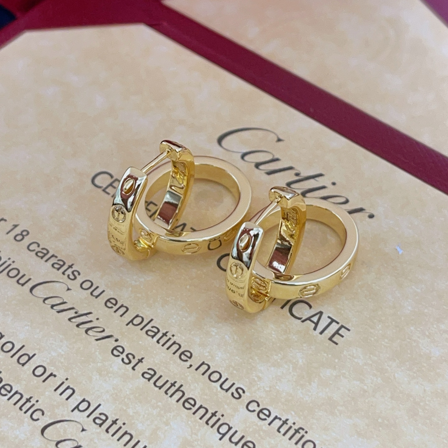 Cartier Cartie*最新款，非常的上镜‼ 设计很特别值得入手 高级手工坊系列