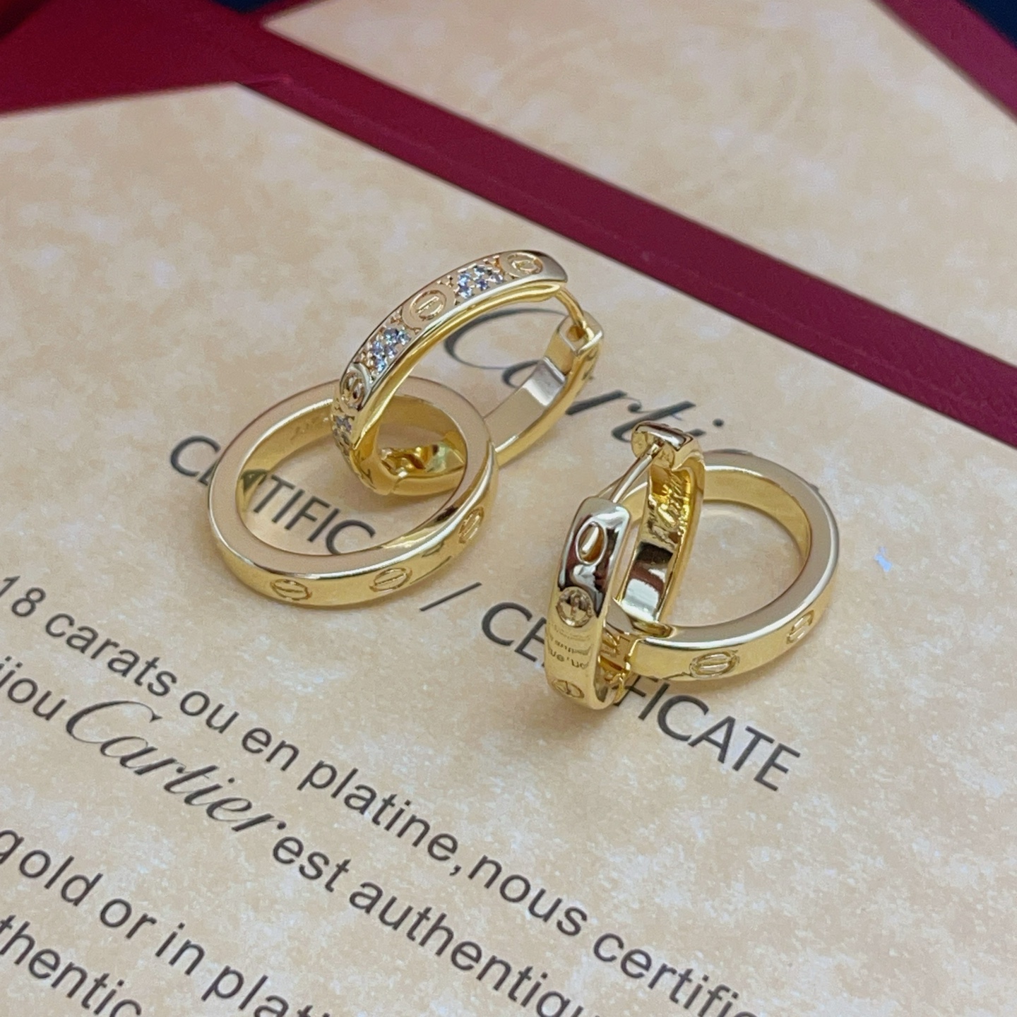 Cartier Cartie*最新款，非常的上镜‼ 设计很特别值得入手 高级手工坊系列