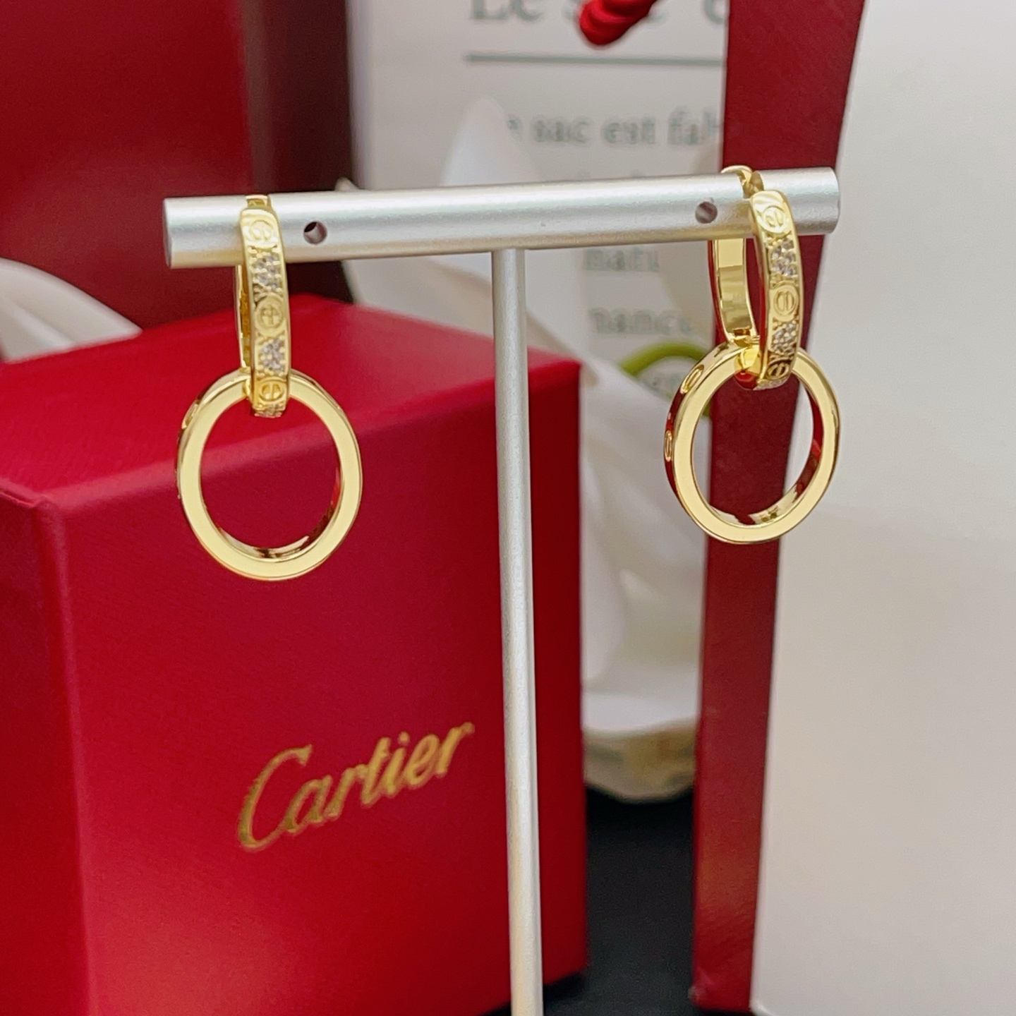 Cartier Cartie*最新款，非常的上镜‼ 设计很特别值得入手 高级手工坊系列