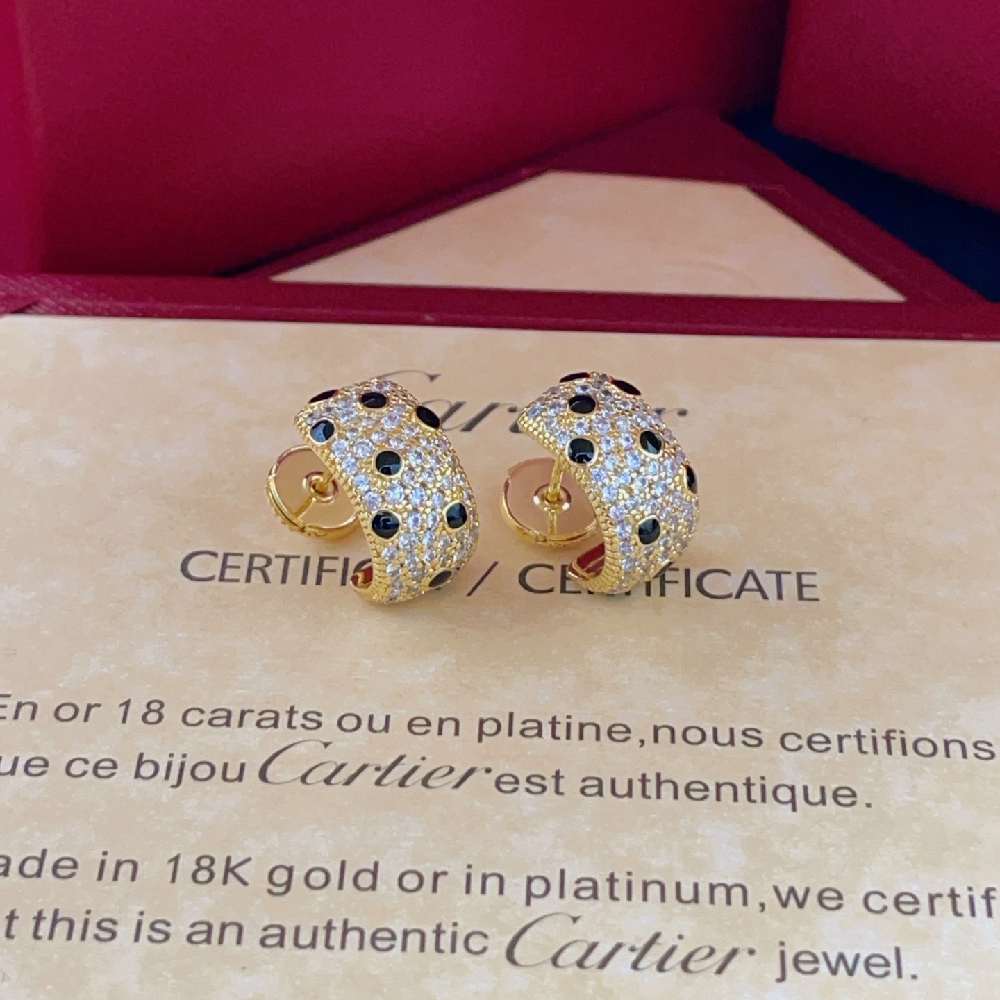 Cartier Cartie*最新款，非常的上镜‼ 设计很特别值得入手 高级手工坊系列