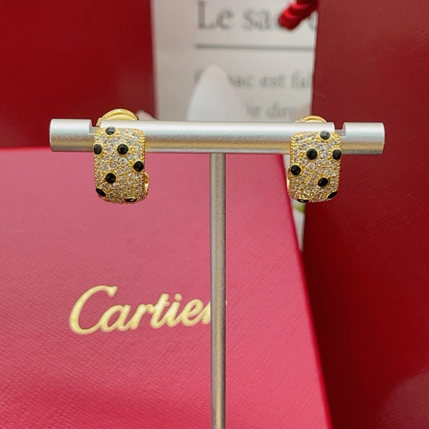 Cartier Cartie*最新款，非常的上镜‼ 设计很特别值得入手 高级手工坊系列