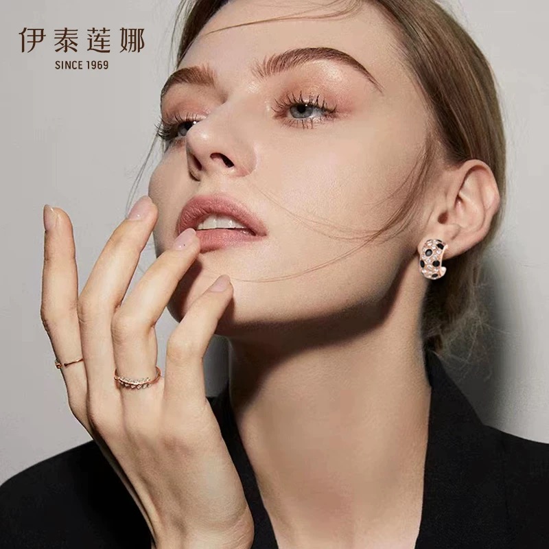 Cartier Cartie*最新款，非常的上镜‼ 设计很特别值得入手 高级手工坊系列