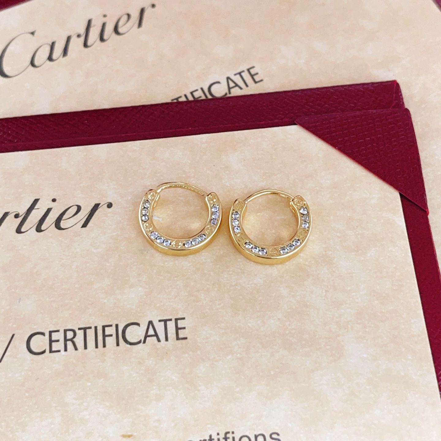 Cartier Cartie*最新款，非常的上镜‼ 设计很特别值得入手 高级手工坊系列