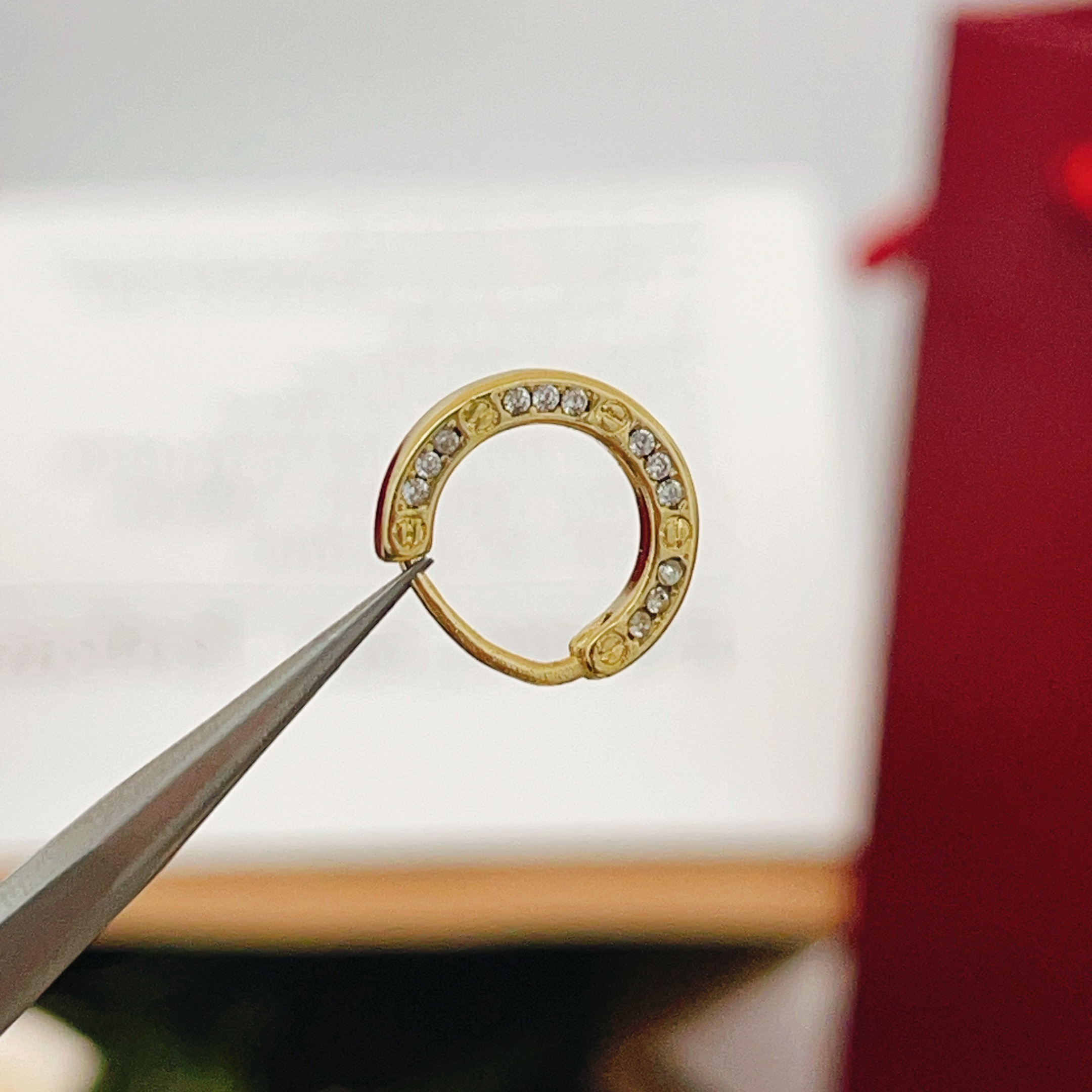 Cartier Cartie*最新款，非常的上镜‼ 设计很特别值得入手 高级手工坊系列