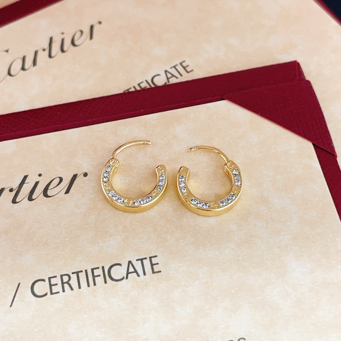Cartier Cartie*最新款，非常的上镜‼ 设计很特别值得入手 高级手工坊系列