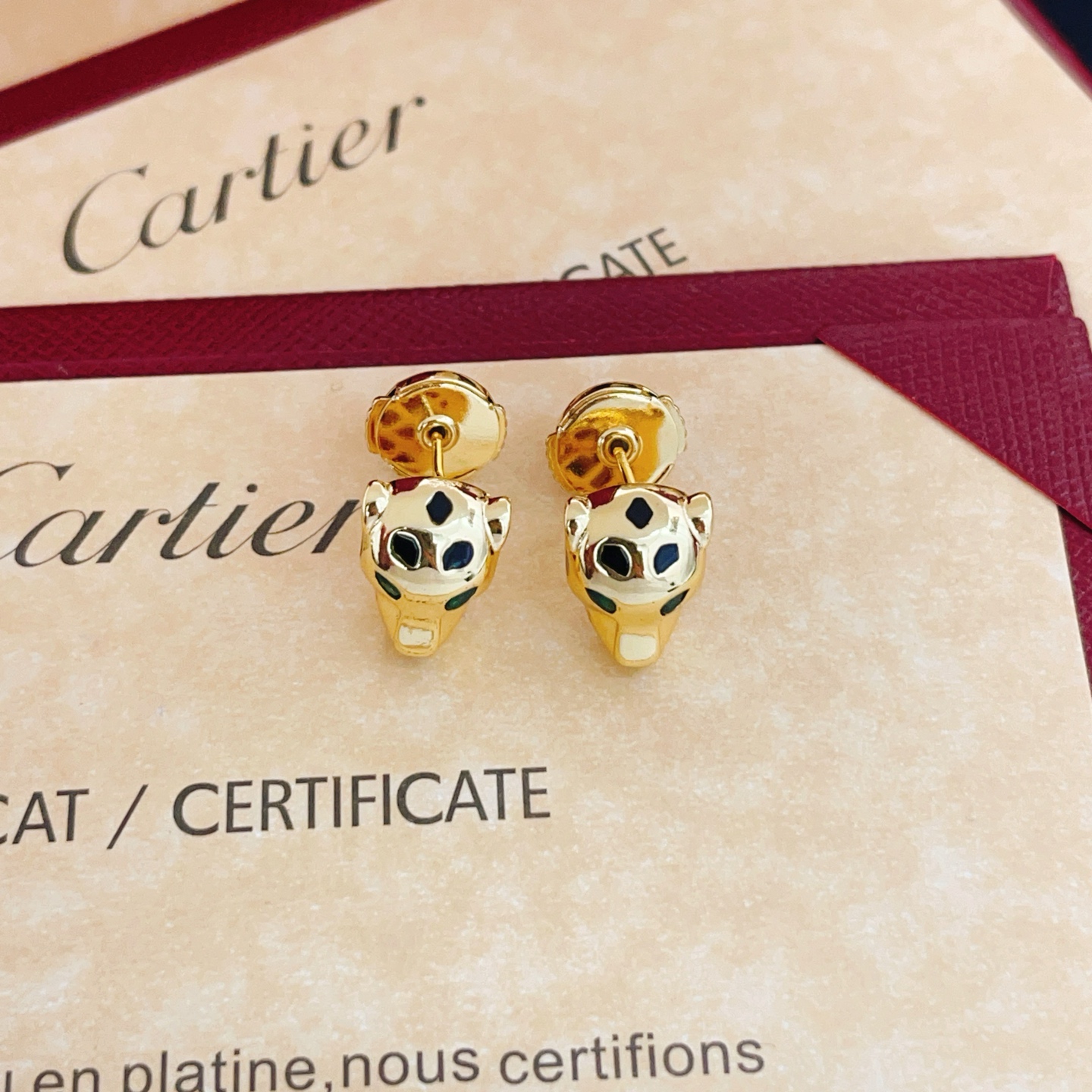 Cartier Cartie*最新款，非常的上镜‼ 设计很特别值得入手 高级手工坊系列