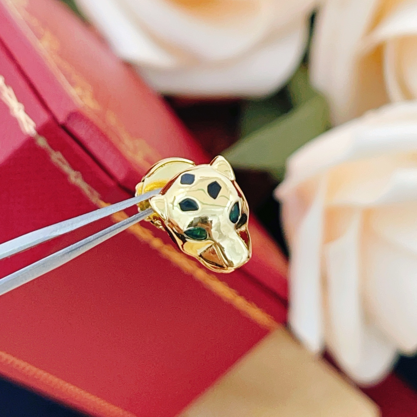 Cartier Cartie*最新款，非常的上镜‼ 设计很特别值得入手 高级手工坊系列