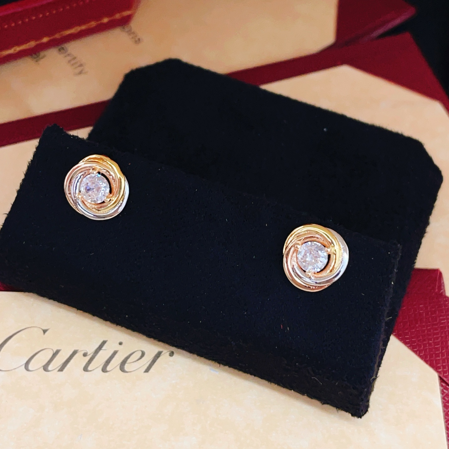 Cartier Cartie*最新款，非常的上镜‼ 设计很特别值得入手 高级手工坊系列