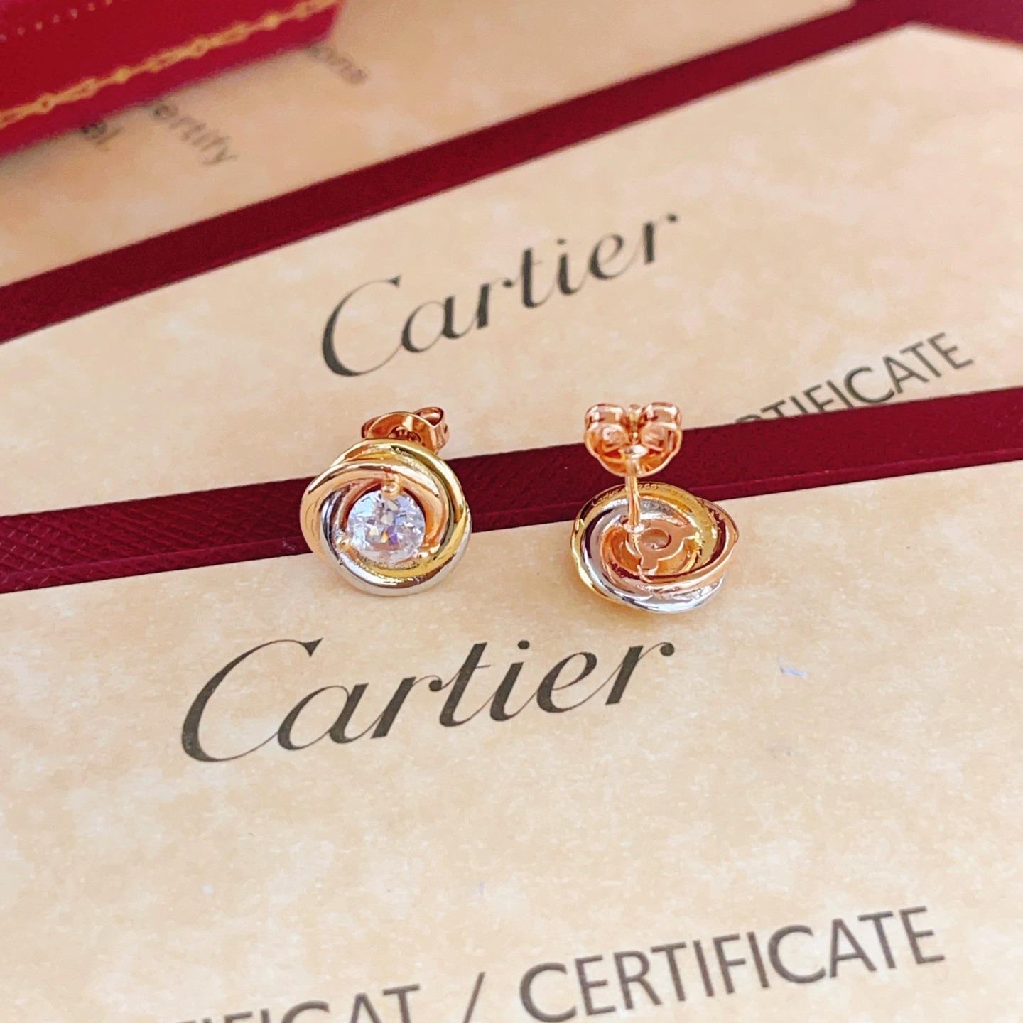 Cartier Cartie*最新款，非常的上镜‼ 设计很特别值得入手 高级手工坊系列