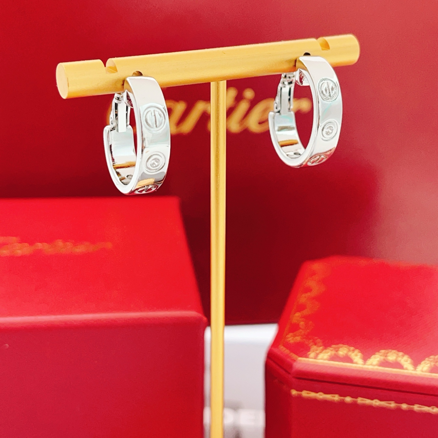 Cartier Cartie*最新款，非常的上镜‼ 设计很特别值得入手 高级手工坊系列