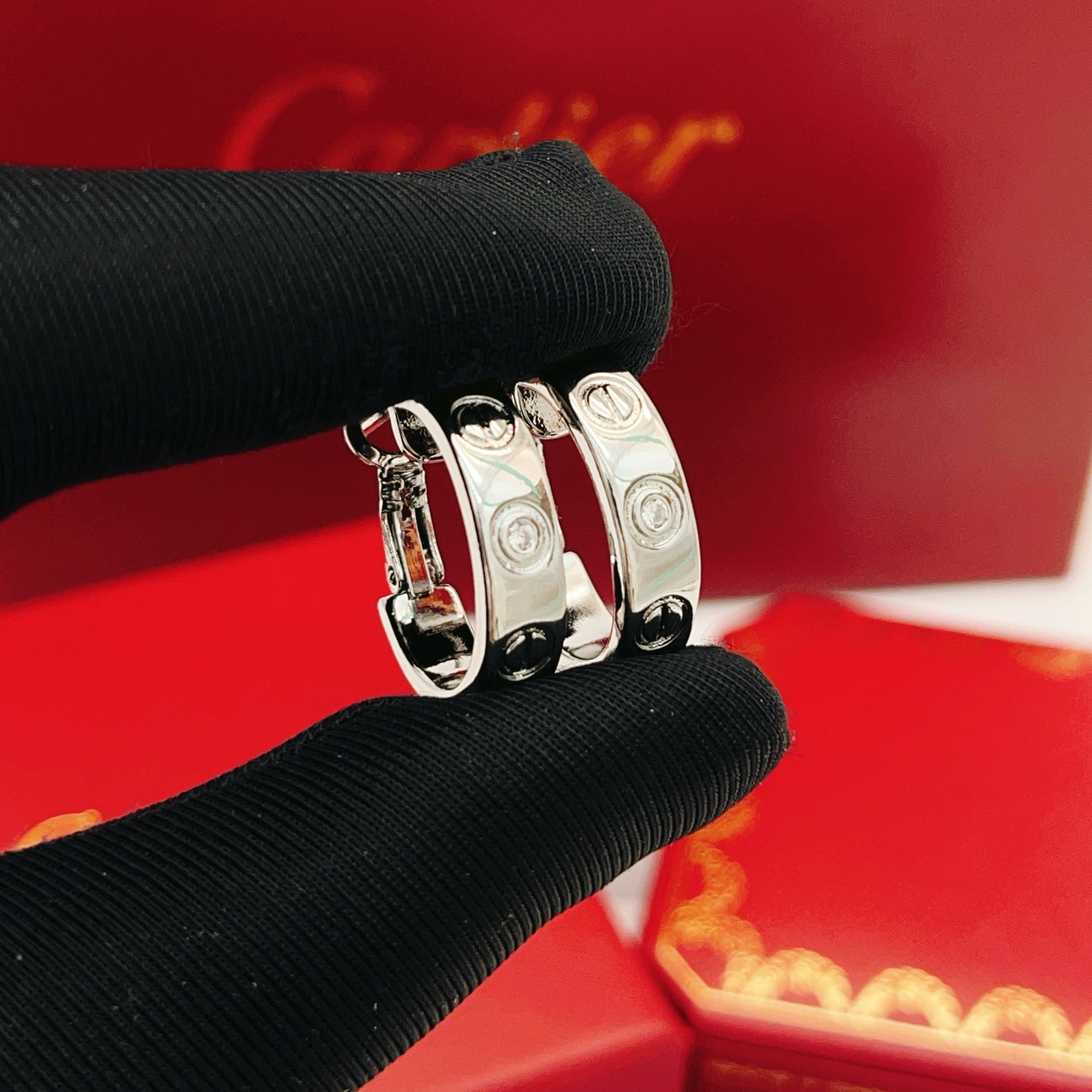 Cartier Cartie*最新款，非常的上镜‼ 设计很特别值得入手 高级手工坊系列