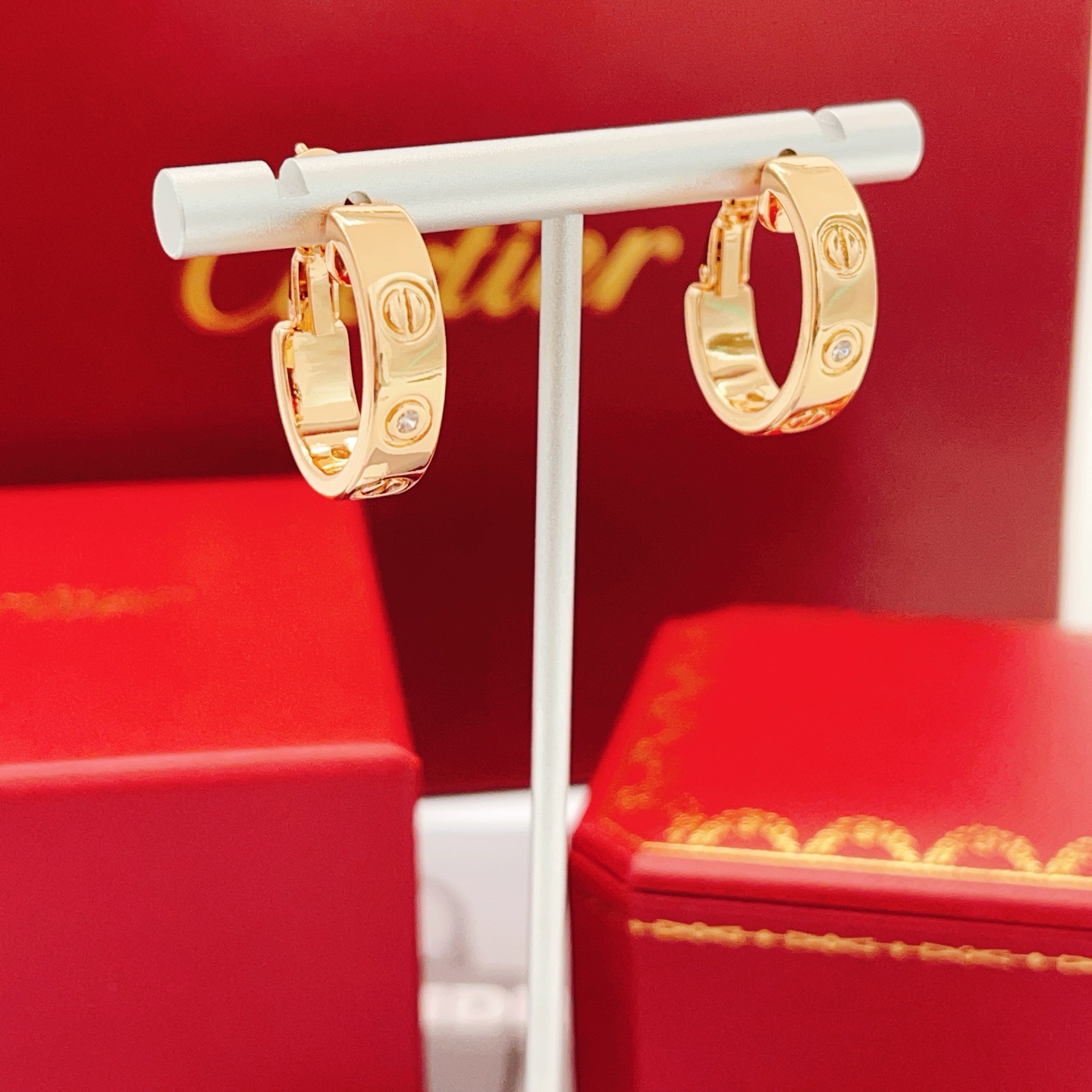 Cartier Cartie*最新款，非常的上镜‼ 设计很特别值得入手 高级手工坊系列