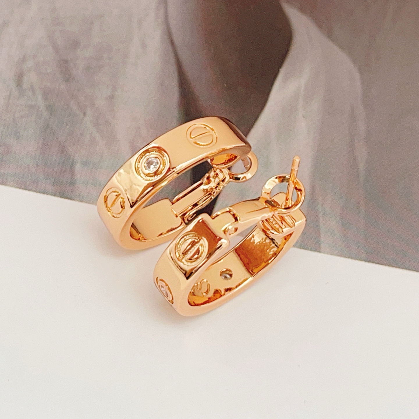 Cartier Cartie*最新款，非常的上镜‼ 设计很特别值得入手 高级手工坊系列