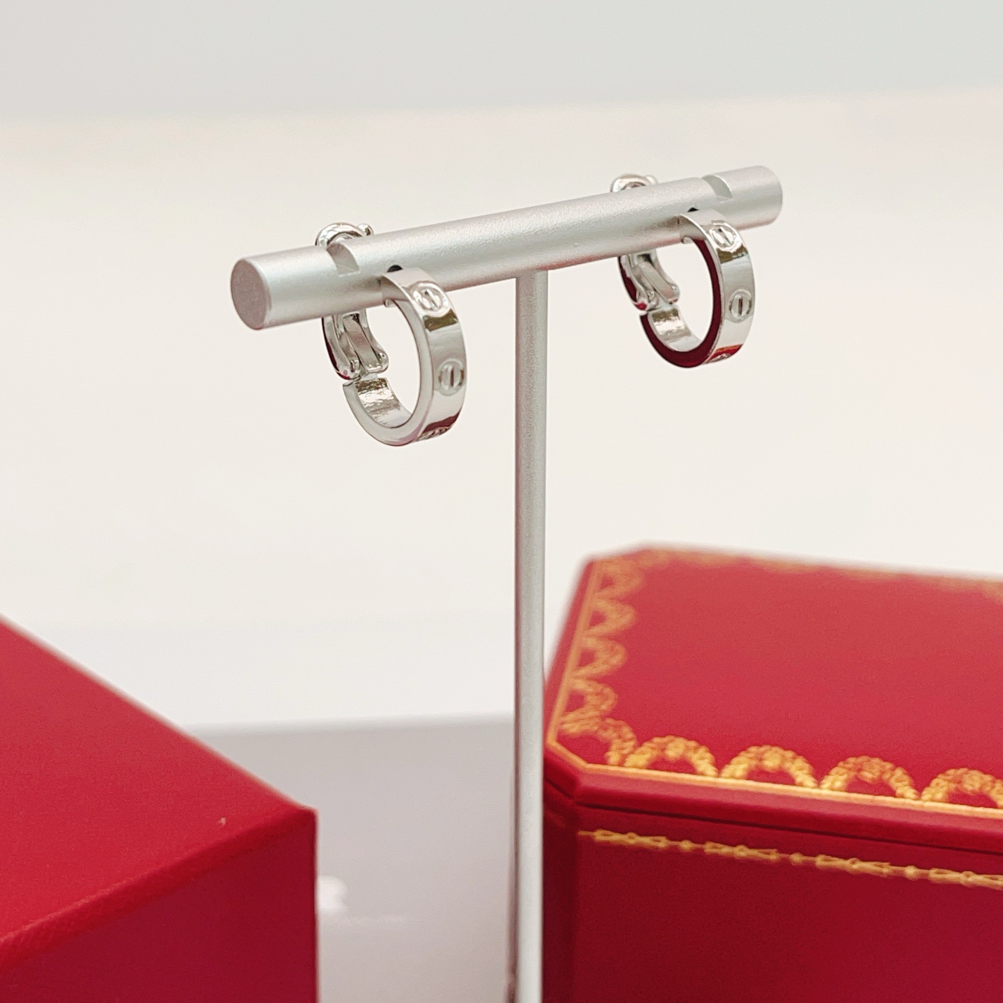 Cartier Cartie*最新款，非常的上镜‼ 设计很特别值得入手 高级手工坊系列