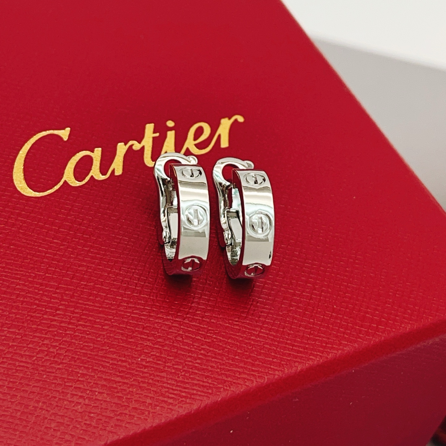 Cartier Cartie*最新款，非常的上镜‼ 设计很特别值得入手 高级手工坊系列
